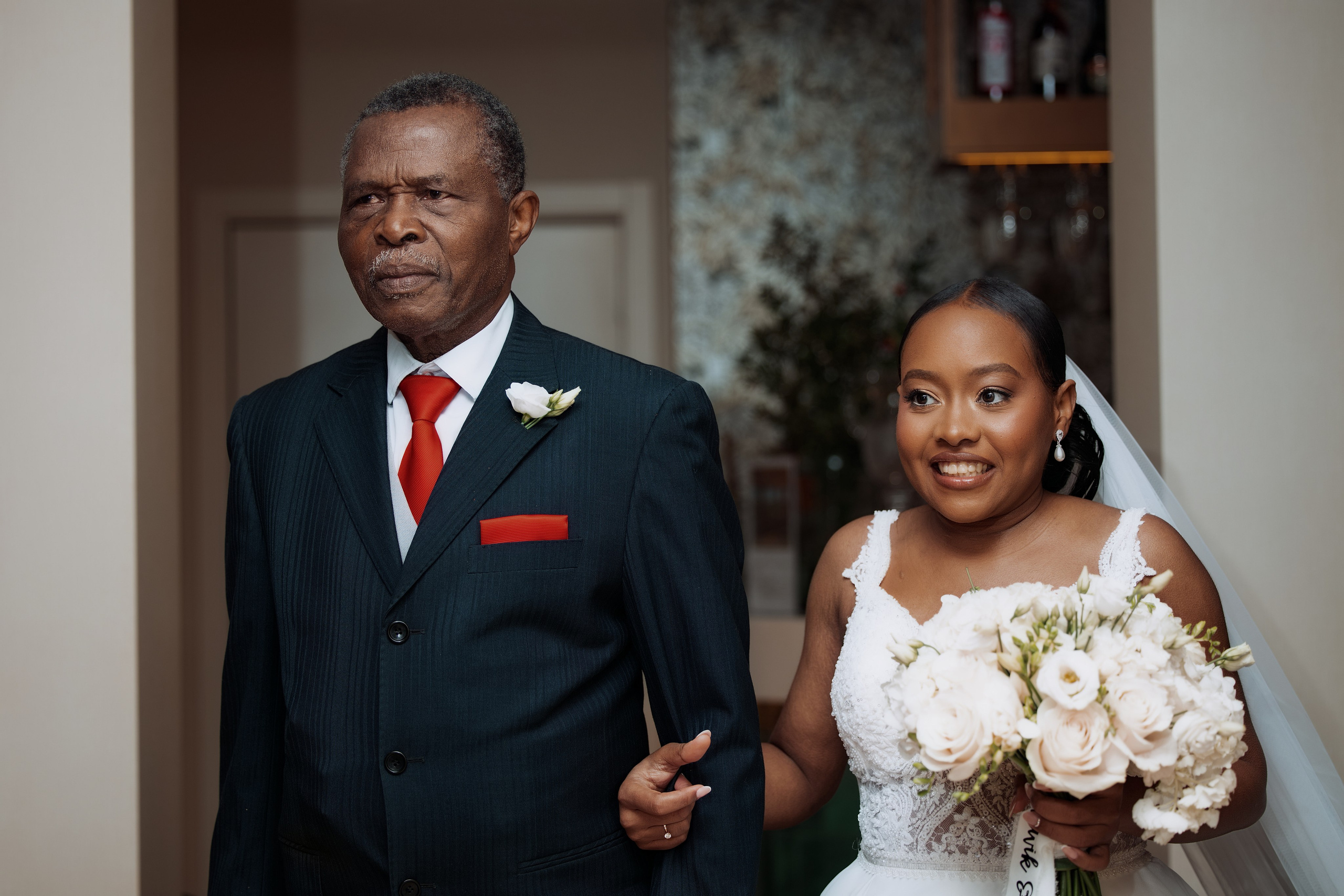 Nawik e Ethson. Fazemos o seu casamento ser lembrado por gerações