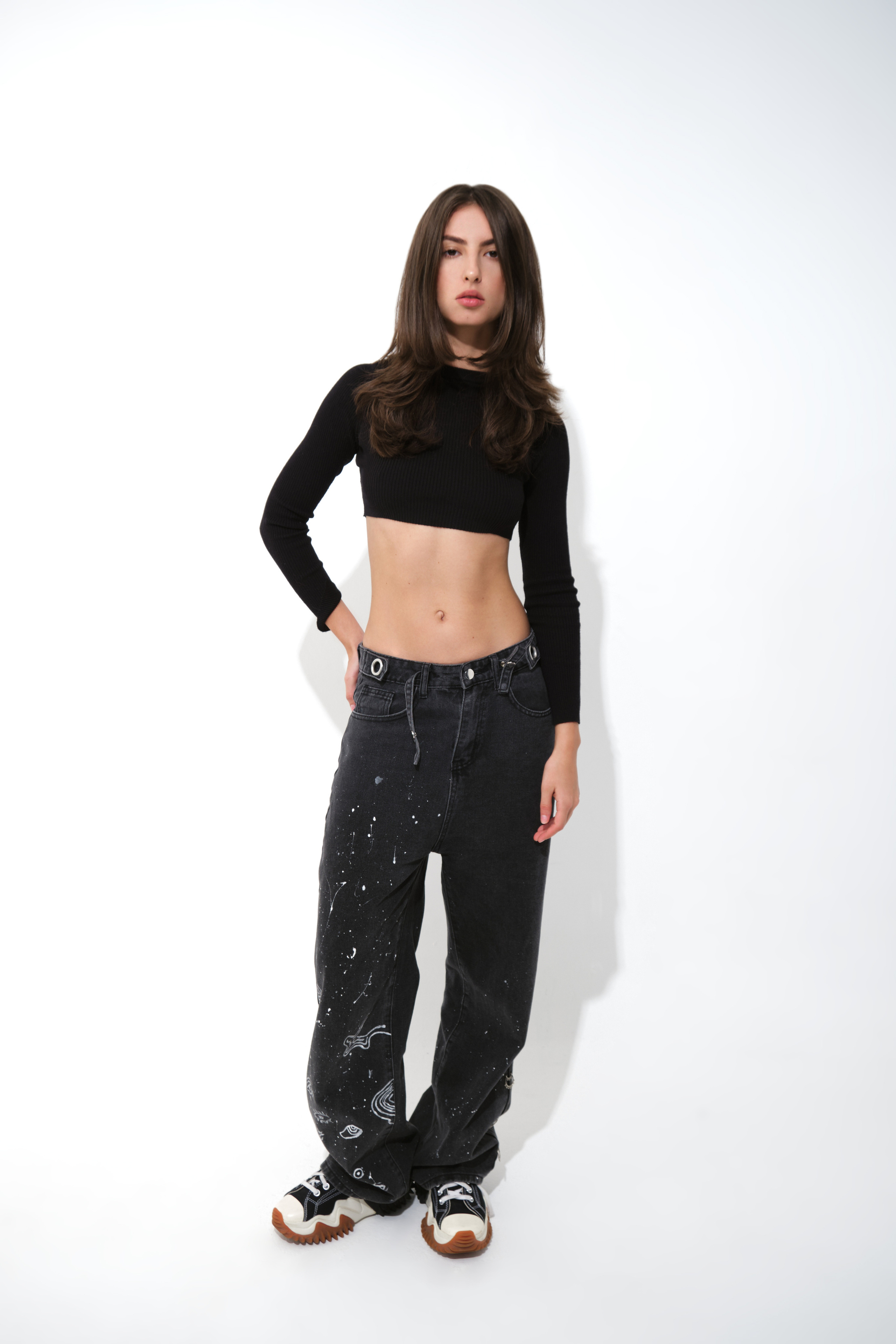 Juli E-Comm. Commercial fashion photographer based in Turkey and Europe