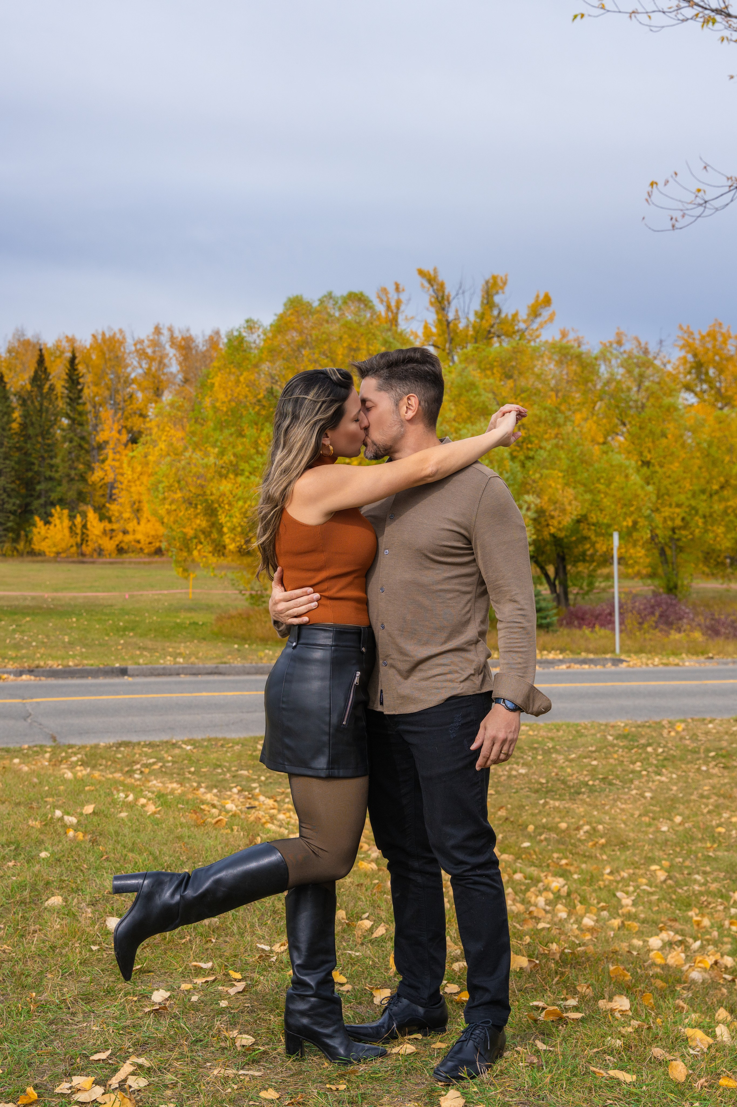 Ariana’s Family. Carlos Lima Photography — Photographer in Calgary