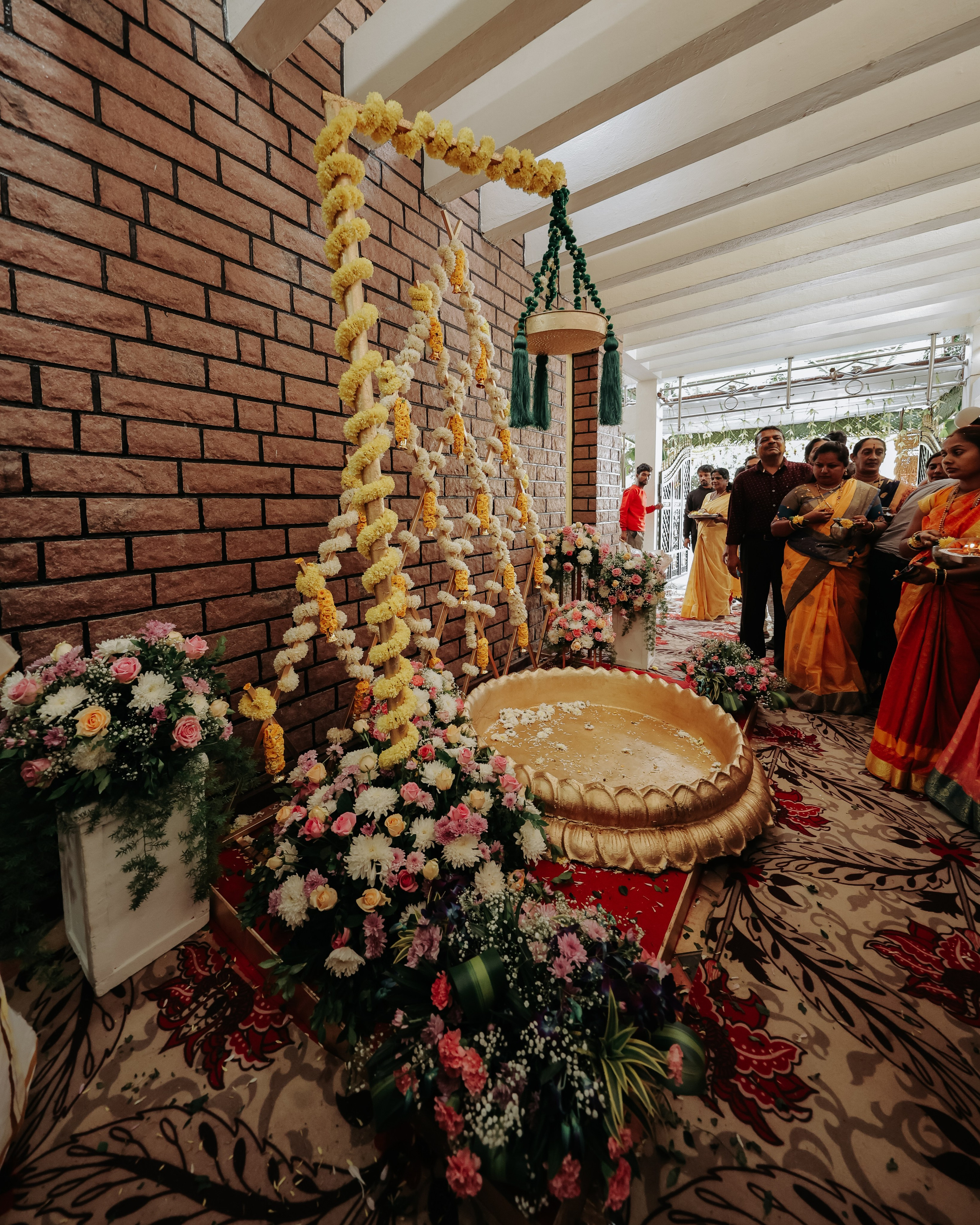 HALDI & MEHANDI. Wedding photographer Stalen Robert