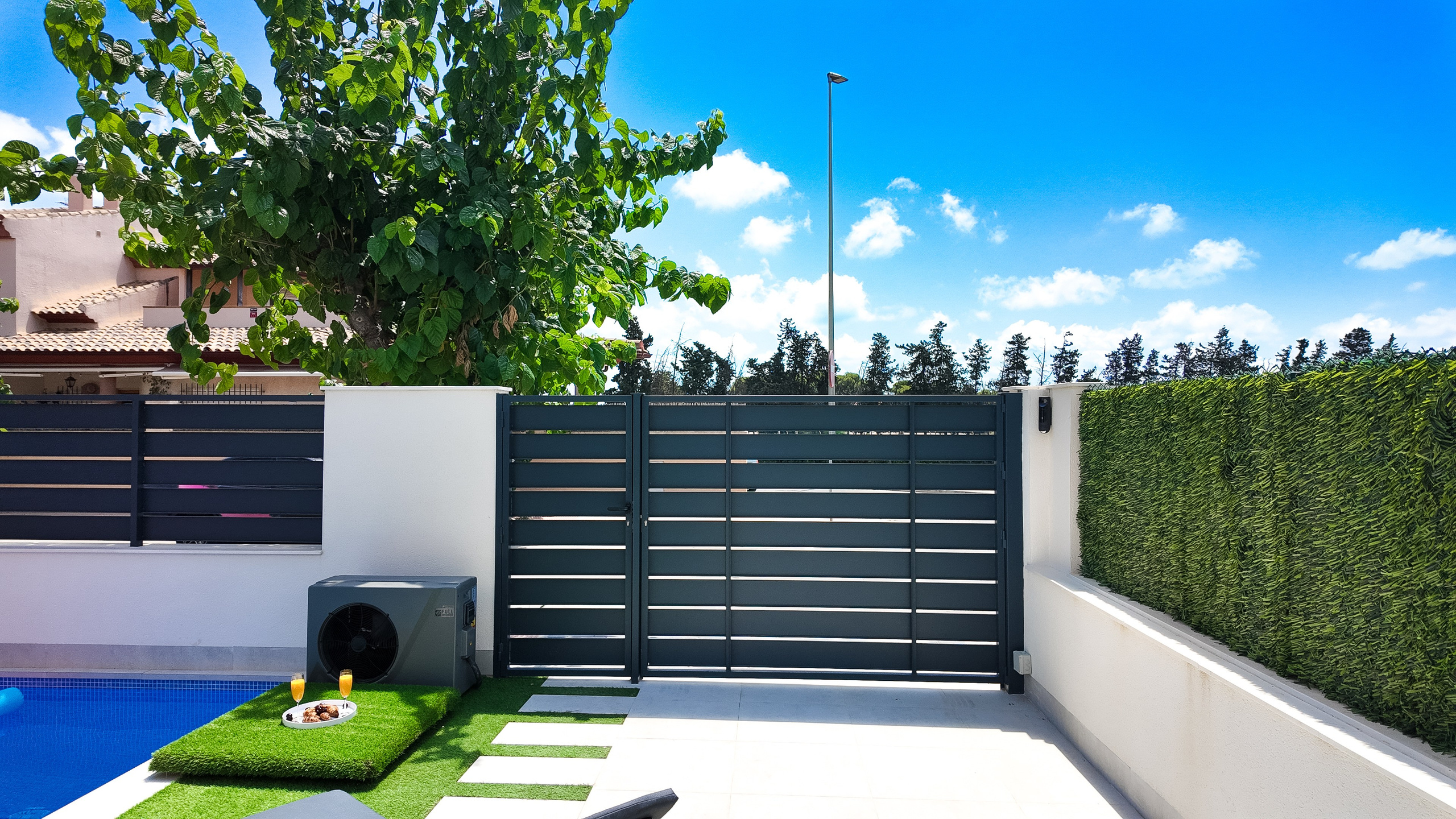 VILLA Luna I&M GROUP. Baby Beast