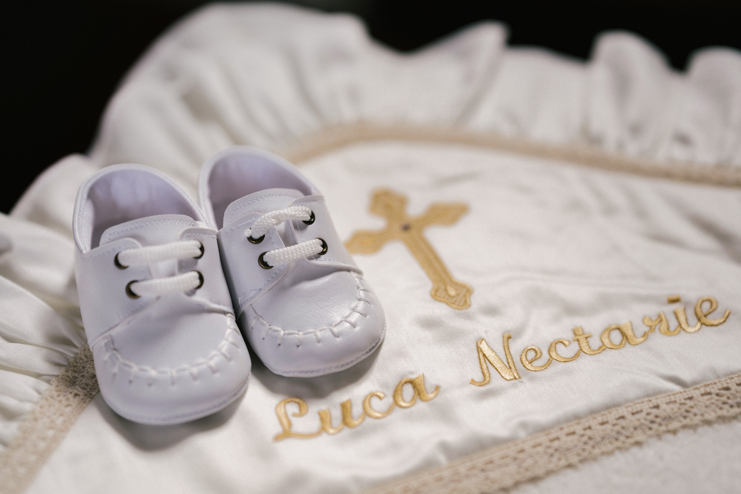 botez Luca Nectarie 22 februarie 2026 fotograf profesionist	•	fotograf botez Botoșani Luca Nectarie biserică	•	părinți Răzvan și Ramona botez copil emoții familie	•	nași Marin și Rodica botez copil fotografie profesională	•	detalii botez lumânare cristelniță biserică România	•	copil Luca Nectarie în brațe la botez moment emoționant	•	familie fericită la botez copil fotograf Alin Chirilă	•	fotografie botez naturală lumină caldă biserică	•	portret copil botez Luca Nectarie fotograf profesionist	•	momente autentice botez România familie și nași	•	slujbă botez copil imagini emoționante biserică	•	fotograf botez Iași și Botoșani Alin Chirilă - nunta--fotograf-profesionist-botosani  - fotografie-nunta-romantica - imagini-nunta-in-natura-alin-chirila-fotograf  - fotografii-cuplu-indragostit-nunta-botosani  - sedinta-foto-miri-andrei-iustina-alinofotostudio  - amintiri-din-nunta-realizate-de-fotograf-profesionist  - povestea-nuntii-andrei-si-iustina-in-imagini-alinofotostudio-fotograf evenimente- evenimente Botoșani -fotograf Suceava - fotograf Iași- servicii foto. servicii foto Botoșani. servicii foto video Botoșani. otograf-nunta-botosani-fotograf nunta. fotograf evenimente. fotograf nunta Botoșani. Alin chirila. Alin chirila fotograf. Alinofotostudio.- servicii foto. servicii foto Botoșani. servicii foto video Botoșani. fotograf nunta. fotograf evenimente. fotograf nunta Botoșani. Alin chirila. Alin chirila fotograf. Alinofotostudio.fotograf stare civilă,poze stare civilă,album foto stare civilă,servicii foto suceava,fotograf evenimente suceava,fotograf nuntă suceava,poze cununie civilă,ședință foto stare civilă,sesiune foto suceava,fotograf profesionist suceava,fotograf botosani,stare civila botosani,alinofotostudio,alin chirila fotograf.servicii foto. servicii foto Botoșani. servicii foto video Botoșani. fotograf nunta. fotograf evenimente. fotograf nunta Botoșani. Alin chirila. Alin chirila fotograf. Alinofotostudio.fotograf stare civilă,poze stare civilă,album foto stare civilă,servicii foto suceava,fotograf evenimente suceava,fotograf nuntă suceava,poze cununie civilă,ședință foto stare civilă,sesiune foto suceava,fotograf profesionist suceava,fotograf botosani,stare civila povestitor prin fotografiebotosani,alinofotostudio,alin chirila fotograf,servicii foto. servicii foto Botoșani. servicii foto video Botoșani. fotograf nunta. fotograf evenimente. fotograf nunta Botoșani. Alin chirila. Alin chirila fotograf. Alinofotostudio.fotograf stare civilă,poze stare civilă,album foto stare civilă,servicii foto suceava,fotograf evenimente suceava,fotograf nuntă suceava,poze cununie civilă,ședință foto stare civilă,sesiune foto suceava,fotograf profesionist suceava,fotograf botosani,stare civila botosani,alinofotostudio,alin chirila fotograf,cununie religioasă botoșani,andreea și neculai,capela militară botoșani,foto conacul zăicești,fotograf nuntă botoșani,fotograf cununie religioasă,foto evenimente botoșani,poze cununie capela militară,ședință foto zăicești,fotograf profesionist botoșaniMire și mireasă – Sergiu & Liliana – ziua nunții, 2024  - Emoții în ziua nunții – Sergiu și Liliana  - Dansul mirilor – fotografie artistică nuntă 2024  - Sedinta foto romantică în natură – Sergiu & Liliana  - Rochia de mireasă și detalii de nuntă elegan-Album de cununie civilă Florin și Anda – Fotografii profesionale realizate de Alin Chirilă în Botoșani -fotograf prin fotografie-Ședință foto Trash the Dress pe muntele Rarău cu Iulian și Iuliana – fotografie de cuplu, natură montană, emoție autentică surprinsă de Alin Chirilă, povestitor prin fotografie.- "Iulian și Iuliana pe crestele Rarăului – fotografie Trash the Dress în natură"  - "Cuplu îmbrățișat la apus pe muntele Rarău – ședință foto după nuntă"  - "Rochie de mireasă în vânt pe munte – Trash the Dress Rarău-1. Iulian și Iuliana pe muntele Rarău – ședință foto Trash the Dress în natură, cu peisaj montan spectaculos  2. Cuplu în îmbrățișare pe Rarău – emoție autentică surprinsă după nuntă  3. Rochie de mireasă în bătaia vântului – fotografie artistică Trash the Dress în munți  4. Mire și mireasă privind spre orizont – dragoste și libertate pe muntele Rarău  5. Iuliana zâmbind în rochia de mireasă – portret în natură, Trash the Dress  6. Iulian ținându-și mireasa de mână – ședință foto romantică pe munte  7. Detaliu cu rochia pe stâncă – estetică naturală Trash the Dress Rarău  8. Cuplu în mers pe poteca Rarăului – fotografie simbolică de după nuntă  9. Apus de soare pe Rarău în spatele mirilor – imagine de poveste Trash the Dress  10. Iulian și Iuliana râzând împreună – momente autentice surprinse de Alin Chirilă, povestitor prin fotografie-fotograf-nunta-cerbu-botosan trash-the-dress-botosani Alin Chirilă Fotograf – fotograf de nuntă Botoșani-fotograf nuntă Botoșani-fotograf nuntă Cerbu Botoșani-fotograf profesionist nuntă Botoșani-fotografie de nuntă Botoșani-fotograf evenimente Botoșani-fotograf nuntă Moldova-fotograf trash the dress Botoșani	- fotograf pregătirea mirilor Botoșani	-fotograf ceremonie religioasă nuntă-fotograf petrecere nuntă Botoșani- fotograf nuntă Botoșani pregătirea mirelui- pregătirea mirelui fotografie nuntă Cerbu Botoșani-fotograf nuntă Botoșani pregătirea miresei -mireasă pregătiri nuntă Cerbu Botoșani-fotograf nuntă Botoșani nașii mirilor-ceremonie religioasă nuntă Cerbu Botoșani-fotograf nuntă Botoșani ceremonie religioasă biserică-petrecere nuntă Cerbu Botoșani invitați dans-fotograf nuntă Botoșani petrecere restaurant-ședință foto trash the dress-fotograf trash the dress Botoșani ședință foto după nuntă-Fotograf nuntă Botoșani – galerie foto reală de la evenimente stare civilă Sebi și Claudia Copălău	•	cununie civilă Primăria Copălău Botoșani	•	miri emoționați la starea civilă	•	semnarea actelor cununie civilă	•	fotografii naturale stare civilă Botoșani	•	familie și prieteni la cununie civilă	•	cadre emoționale cununie civilă	•	fotograf profesionist Botoșani eveniment stare civilă Sebi și Claudia la Primăria Copălău Botoșani fotograf evenimente	•	fotograf cununie civilă Copălău Botoșani cadre naturale și emoționale	•	fotograf profesionist Botoșani stare civilă Sebi și Claudia	•	momente autentice cununie civilă Copălău fotograf Alin Chirilă	•	fotografii emoționale stare civilă în județul Botoșani