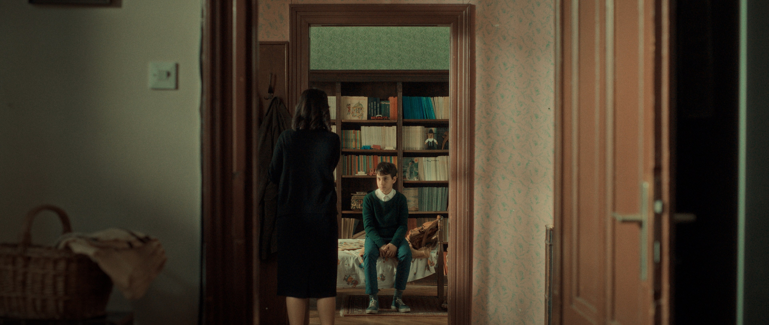 Ruski Konzul. Commercial and studio photographer in Belgrade