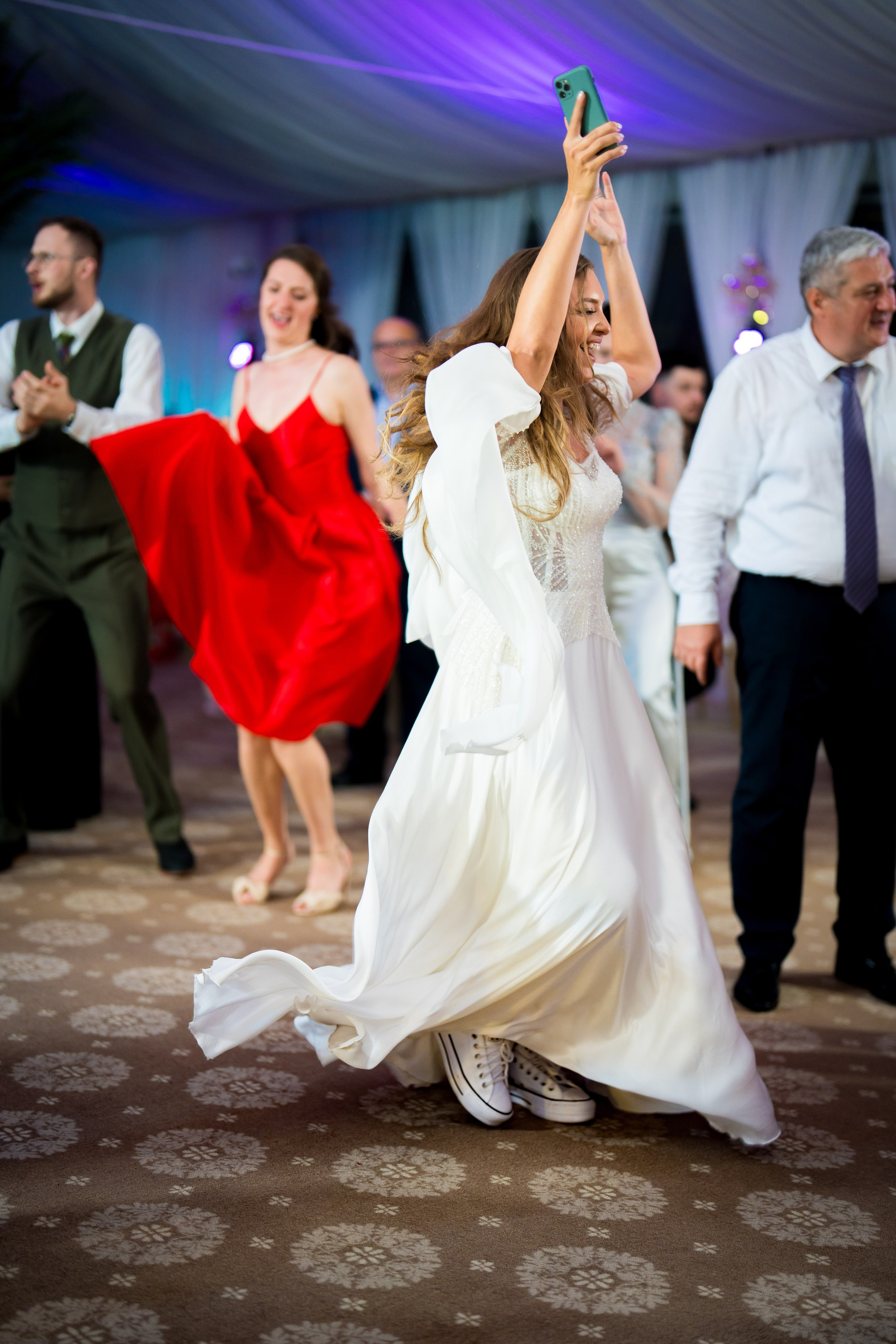 PARTY. Gabriel Florea — Fotograf nuntă București