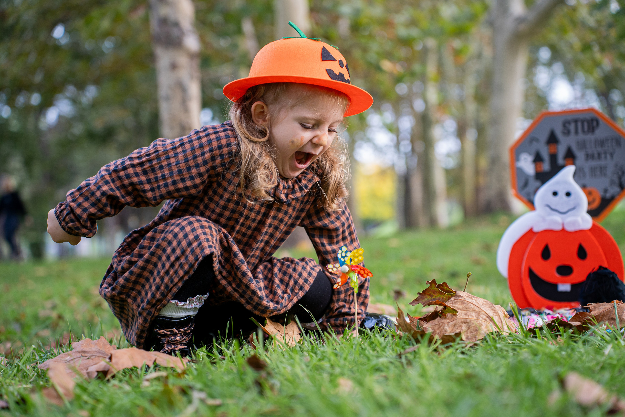 Anelise & Eleni Haloween Party. Adelinne