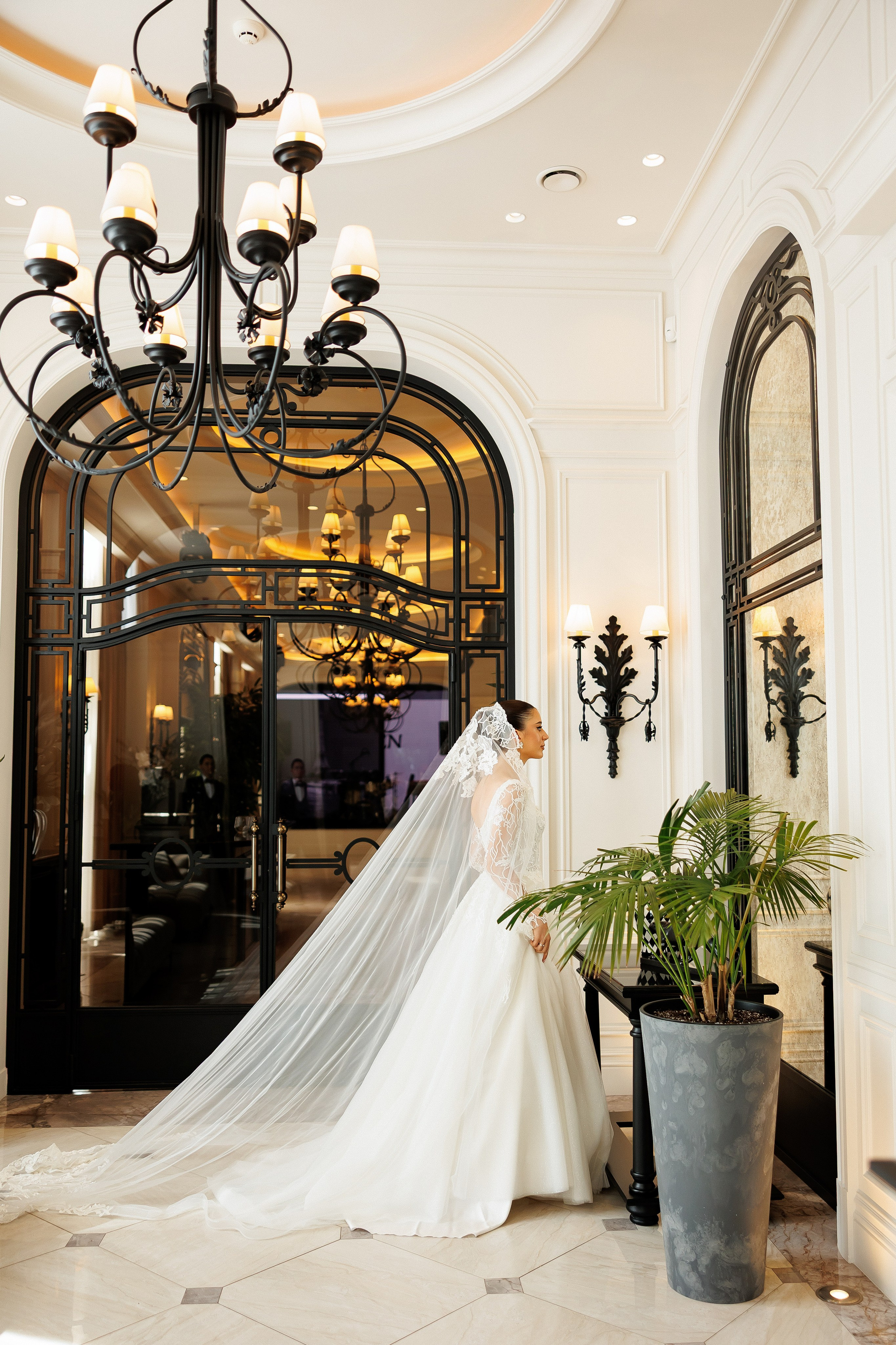 Serghei & Erica — Queen Residence. Servicii Foto și Video 067188353