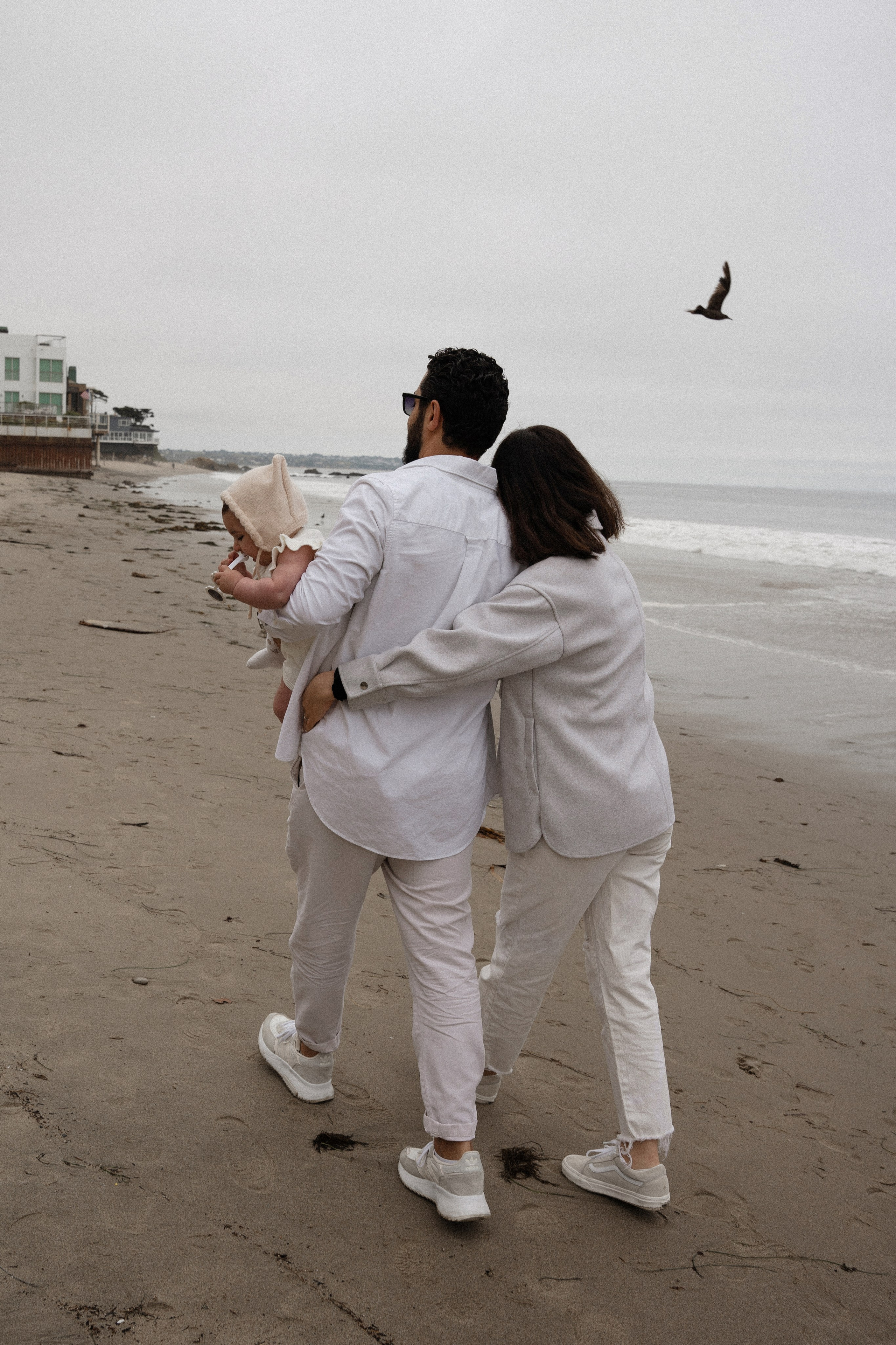 Family photoshoot. Family photoshoot outside. Beach photoshoot. Family holiday photoshoot. Sunset photoshoot