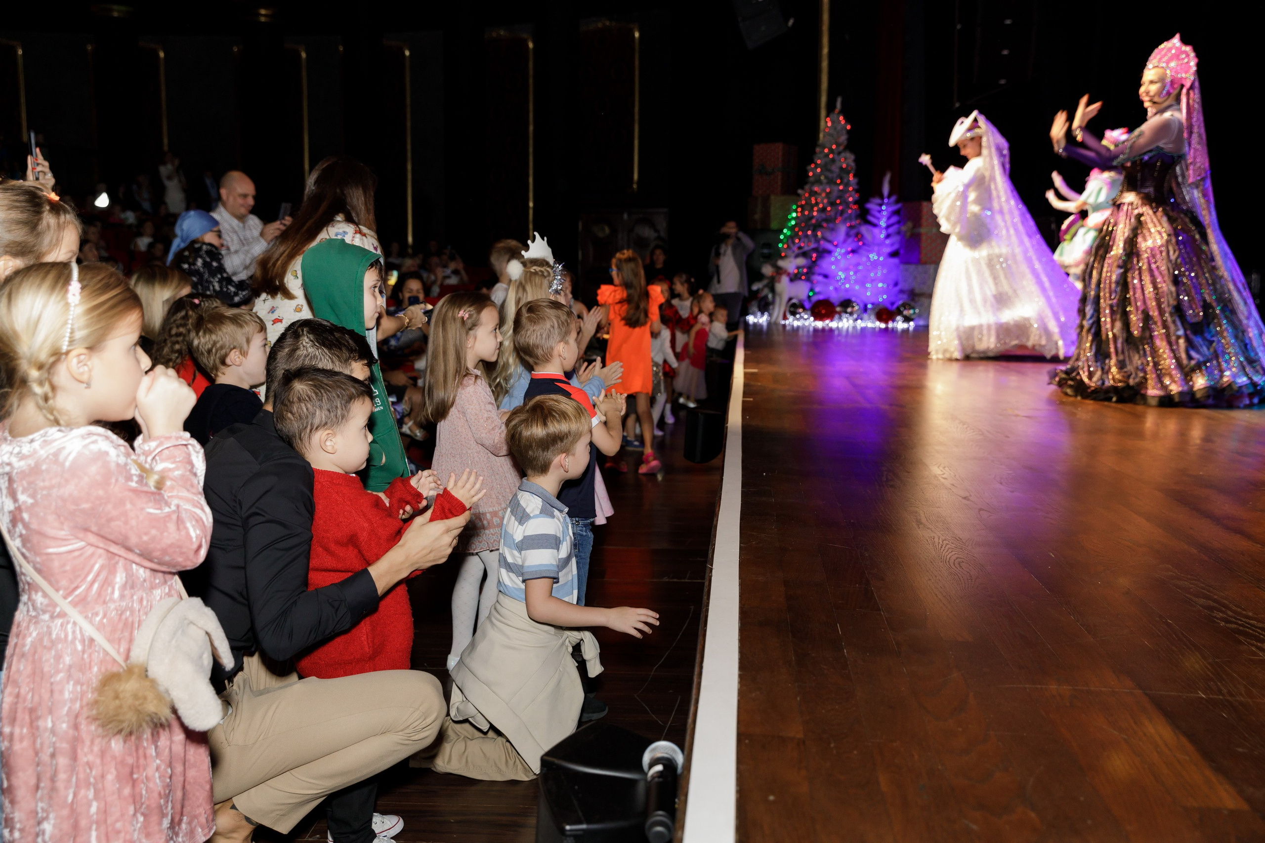 Новогодняя сказка для журнала Русские Эмираты, Дубай 2024. Фотограф Анна Кучерявая | Свадьбы и мероприятия в Дубае