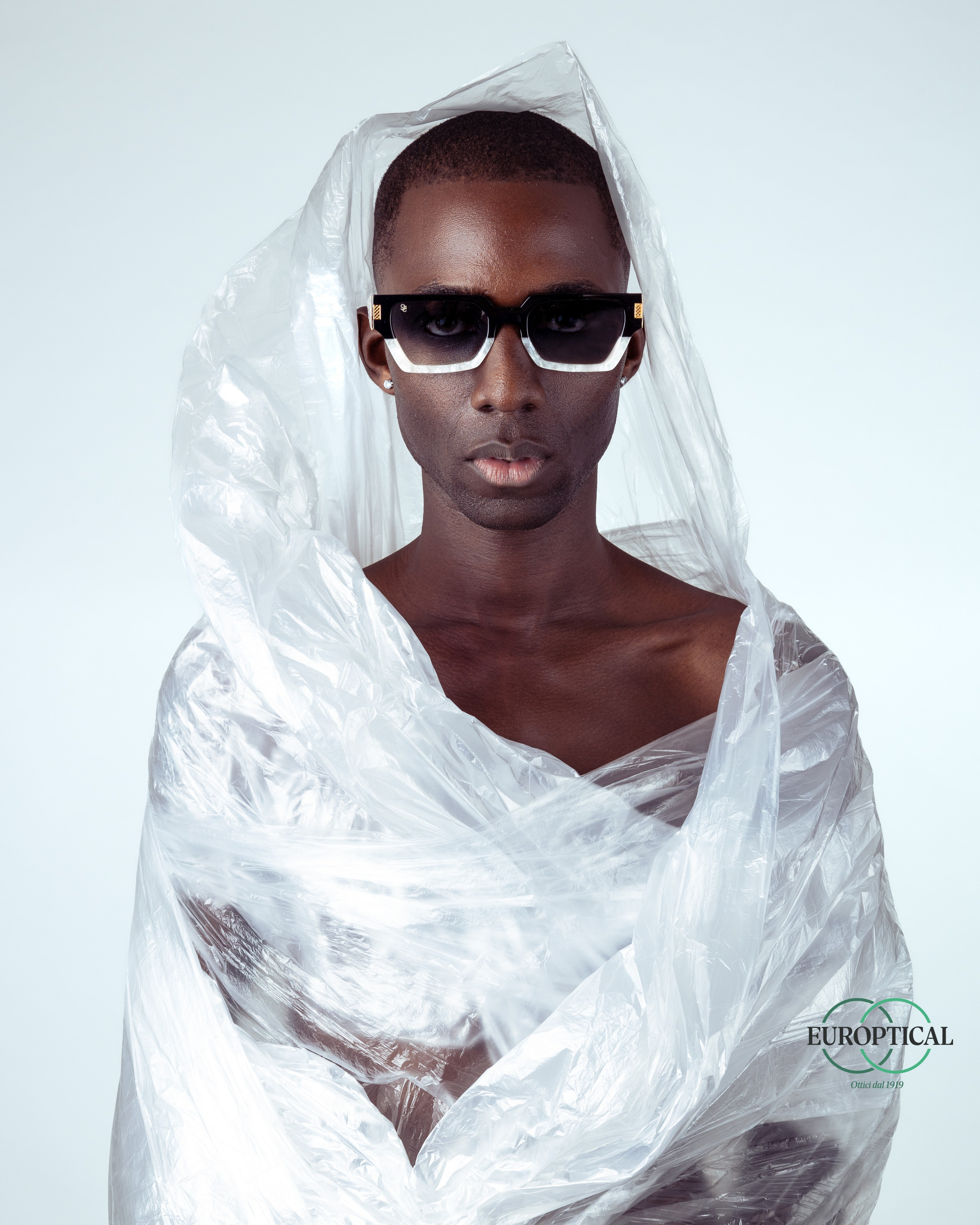 Europtical — Bodegón. Fotógrafa profesional en Barcelona de retratos, fotografía comercial y proyectos creativos