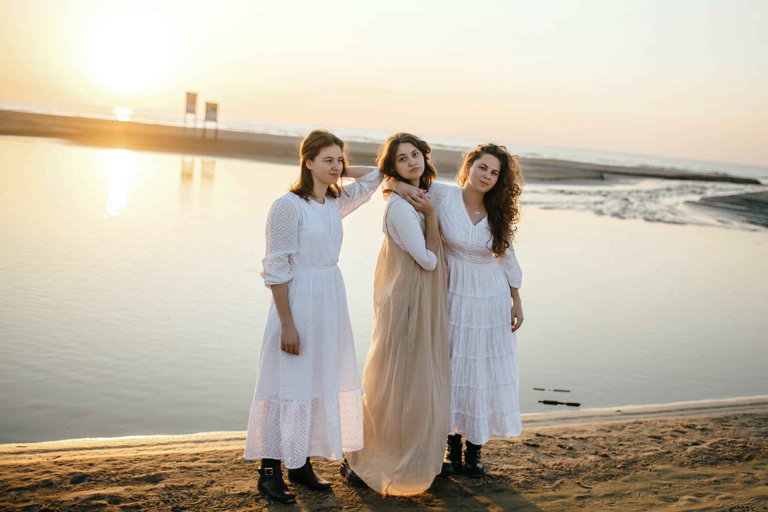 3 sisters Netanya. Family photographer in Israel