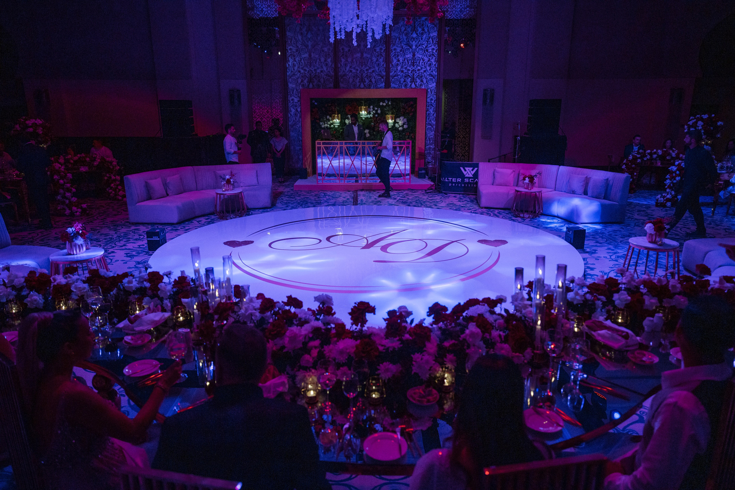 أحبك تحت الأفق” — Destination Wedding Dubai. Rui Mota Pinto Wedding Designer & Planner