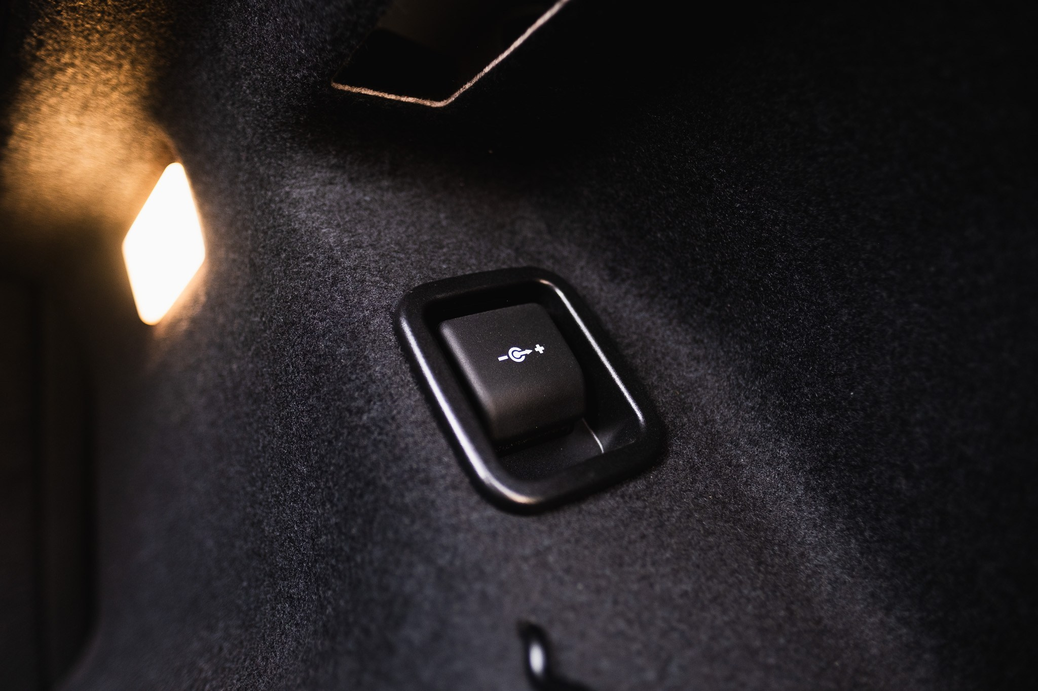 BMW X1. LOHA VISUALS — AUTOMOTIVE PHOTOGRAPHY