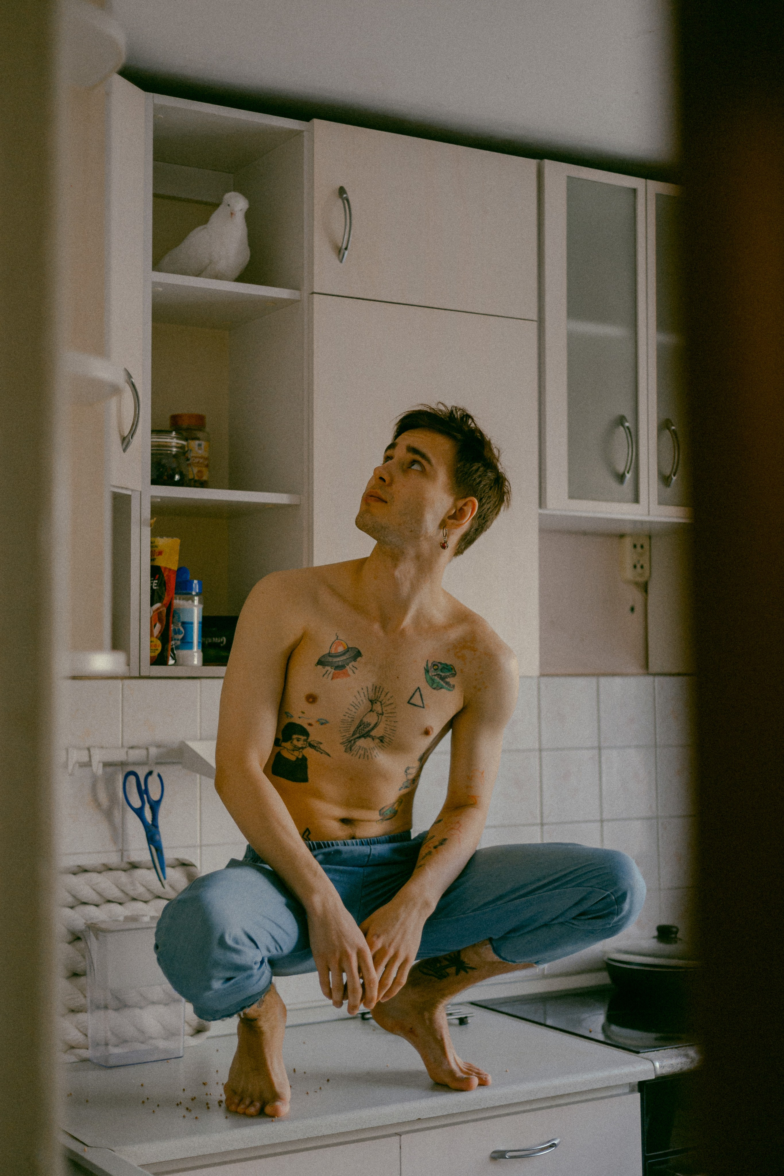 Sesión de fotos creativa para un chico. Fotógrafo de retrato, familia y reportajes en Valencia | España | Europa Vitalii Lumier