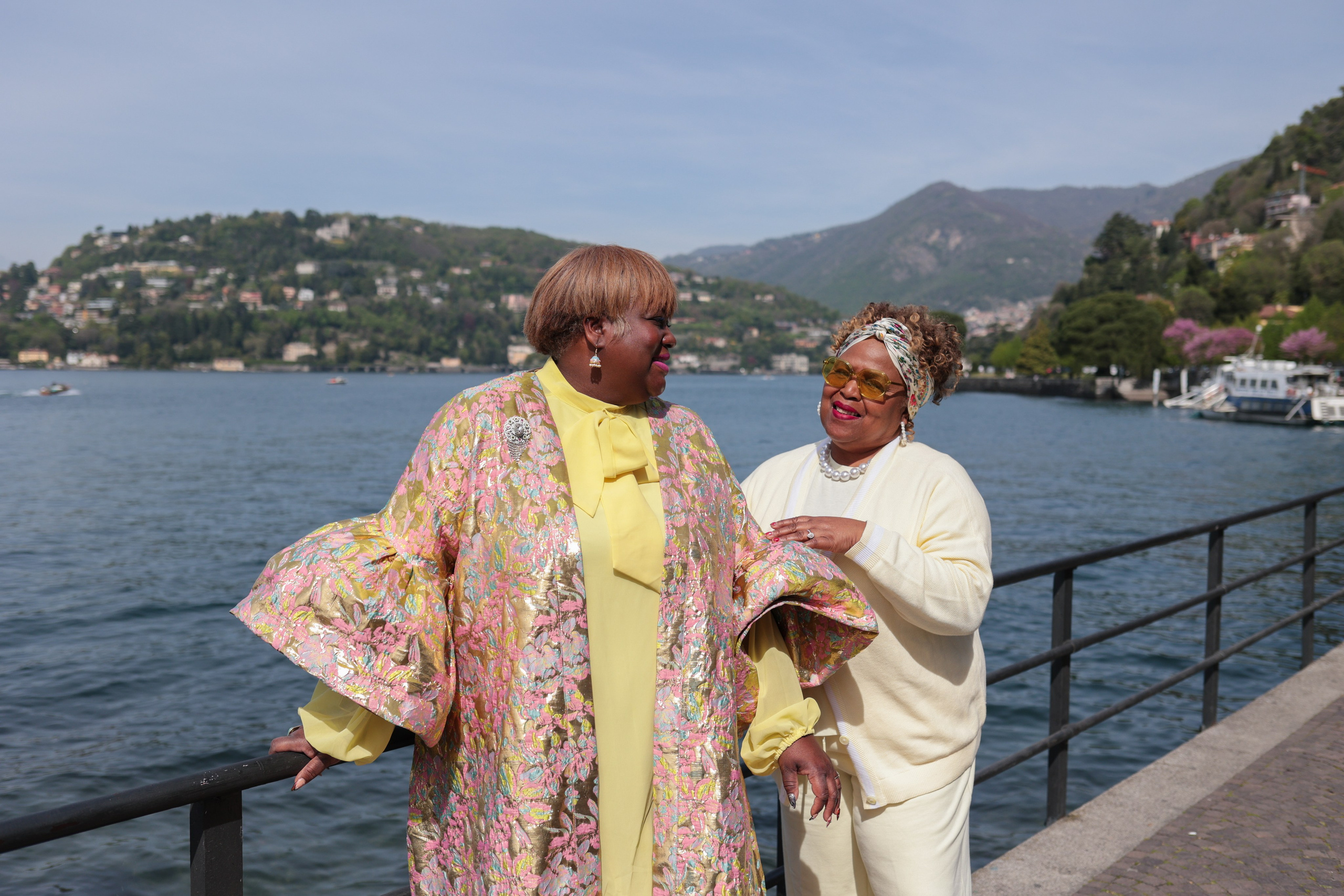 Girls Trip Como. Photographer in Milan |Mila Pro Photo