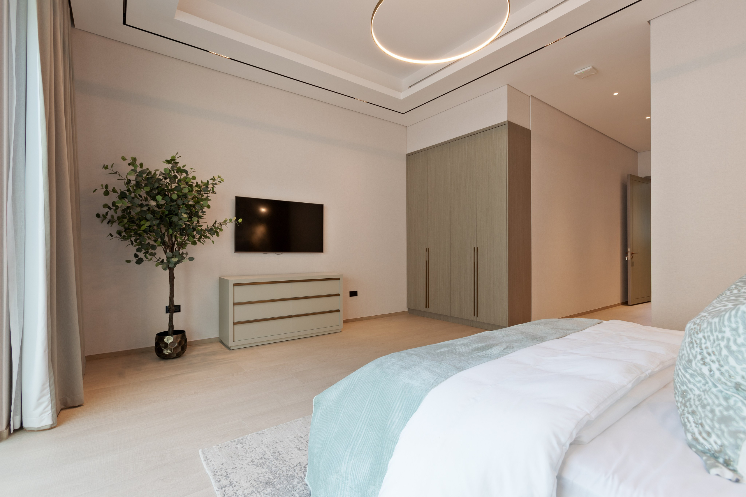 Luxury Villa — Emirates Hill. Samy Mar Boy │Portrait, Automotive and Real Estate Photographer