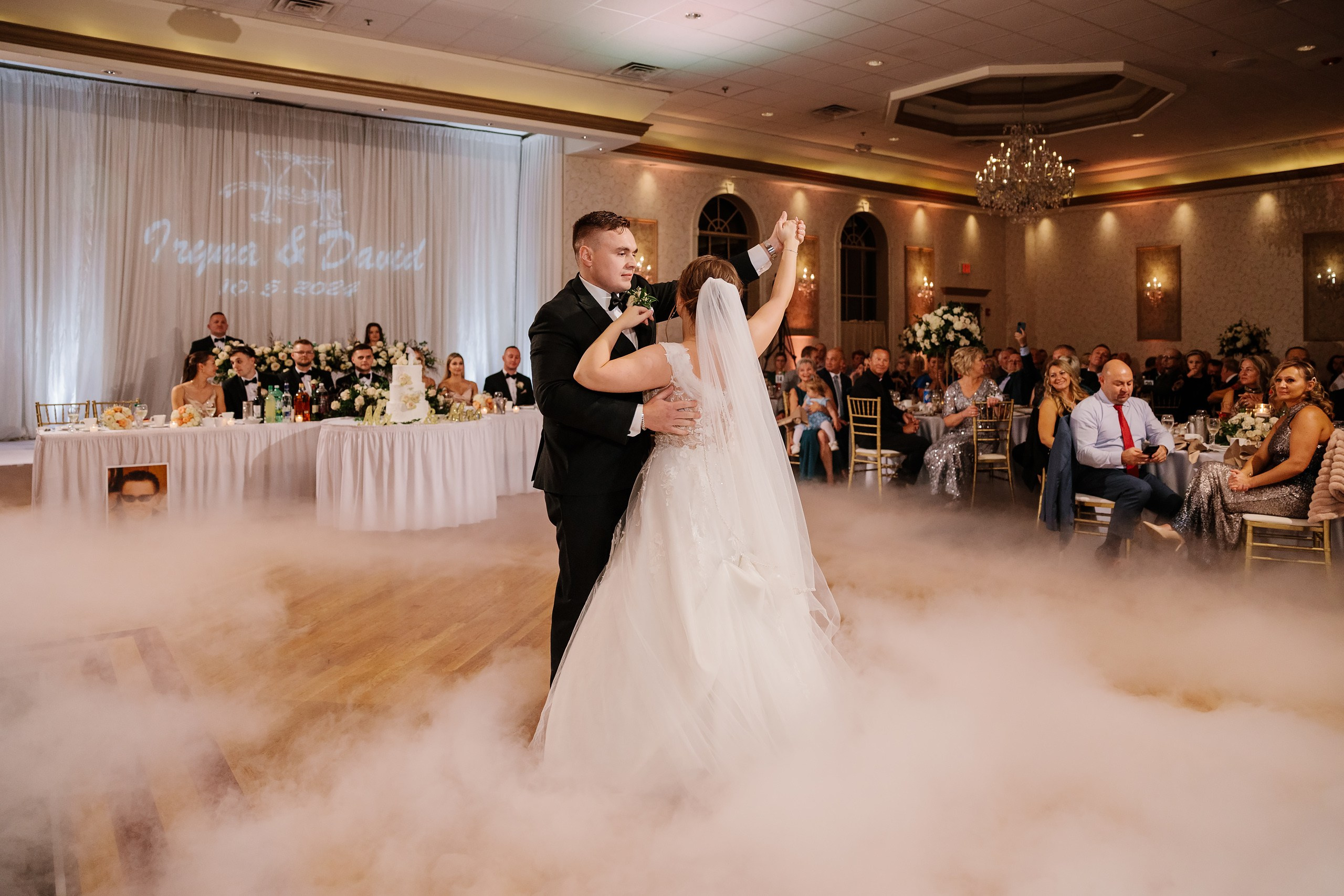 05.10.2024 Wedding. Wedding family event photographer in Chicago Nick Yushevich