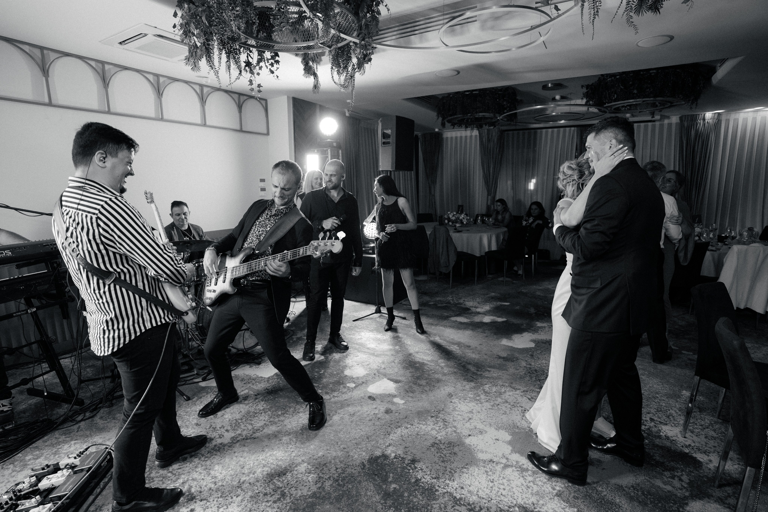 Madisson & Alex. Destination Wedding Photographer Alex Pasarelu