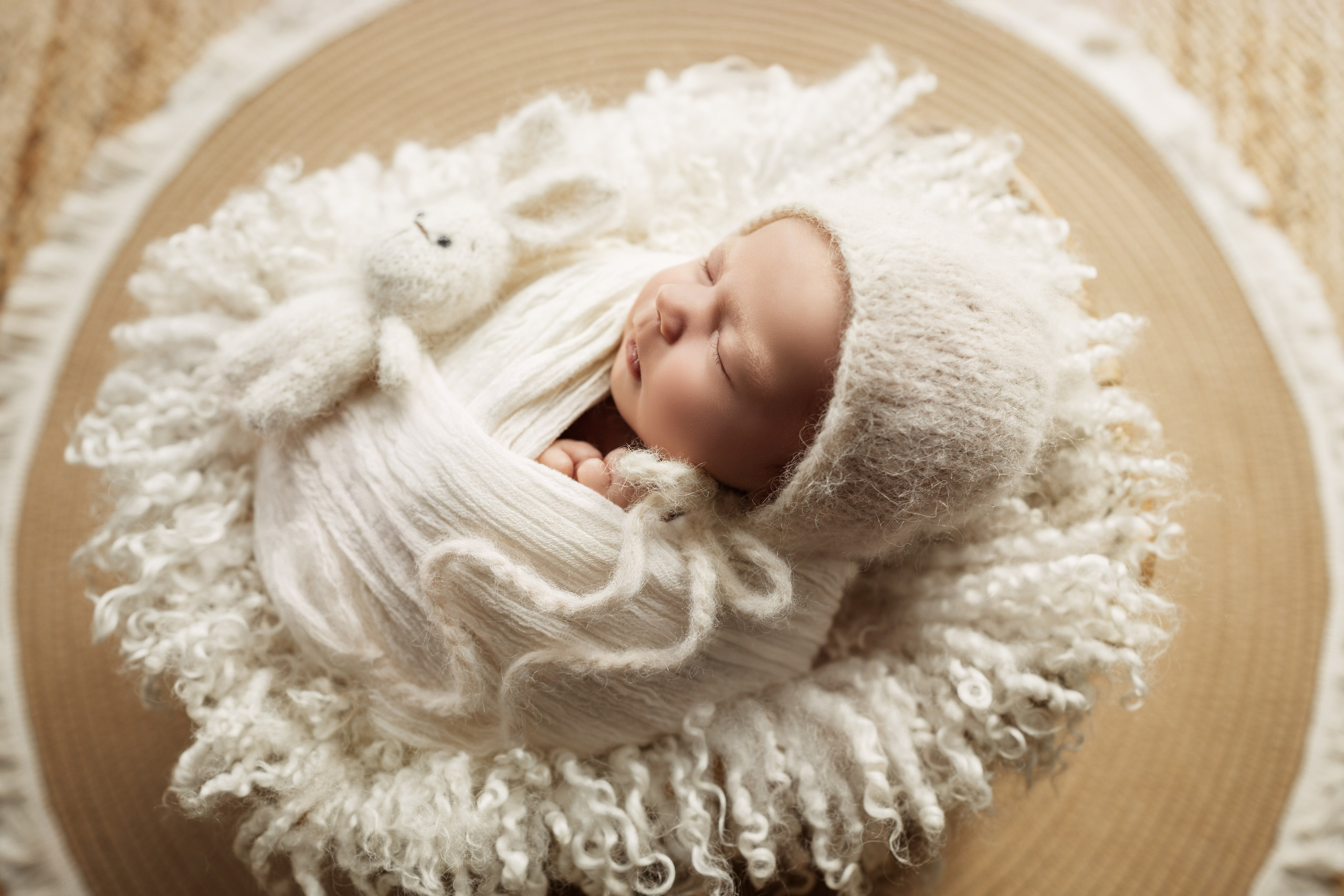 Newborn Natural. Newborn, kids, family photographer based near Zurich, Switzerland