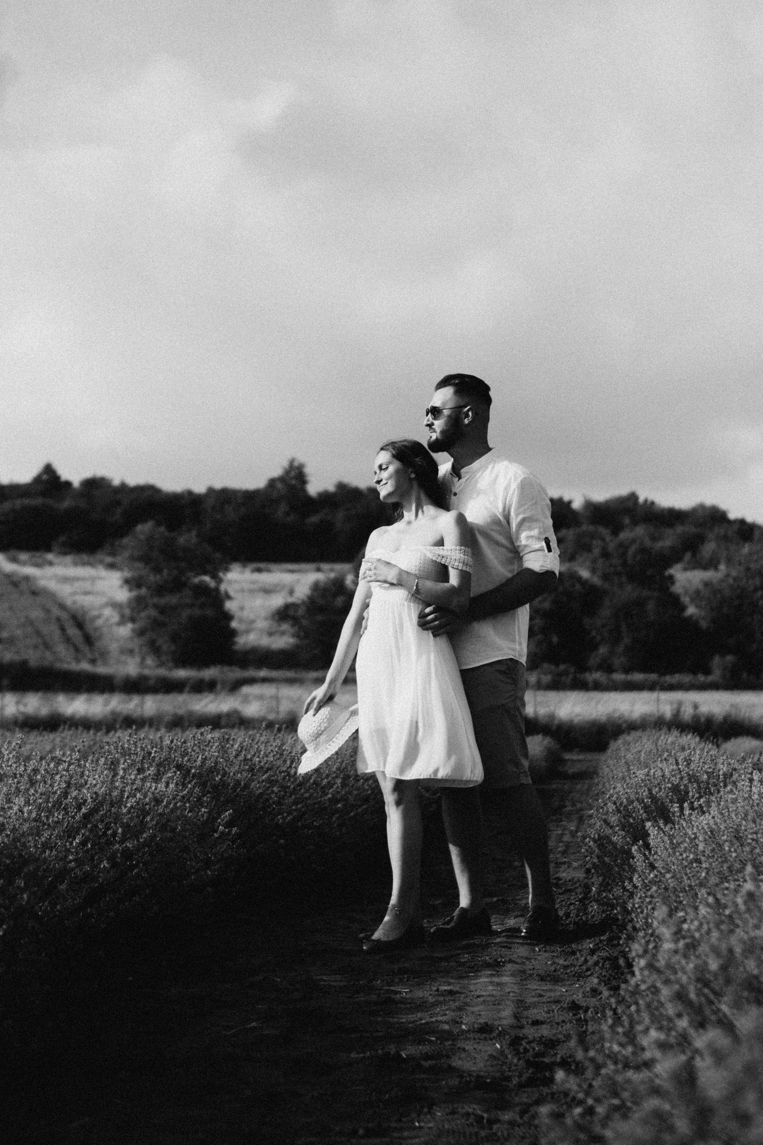 Hand in Hand. Fotograf Katowice – sesje indywidualne, rodzinne, ślubne