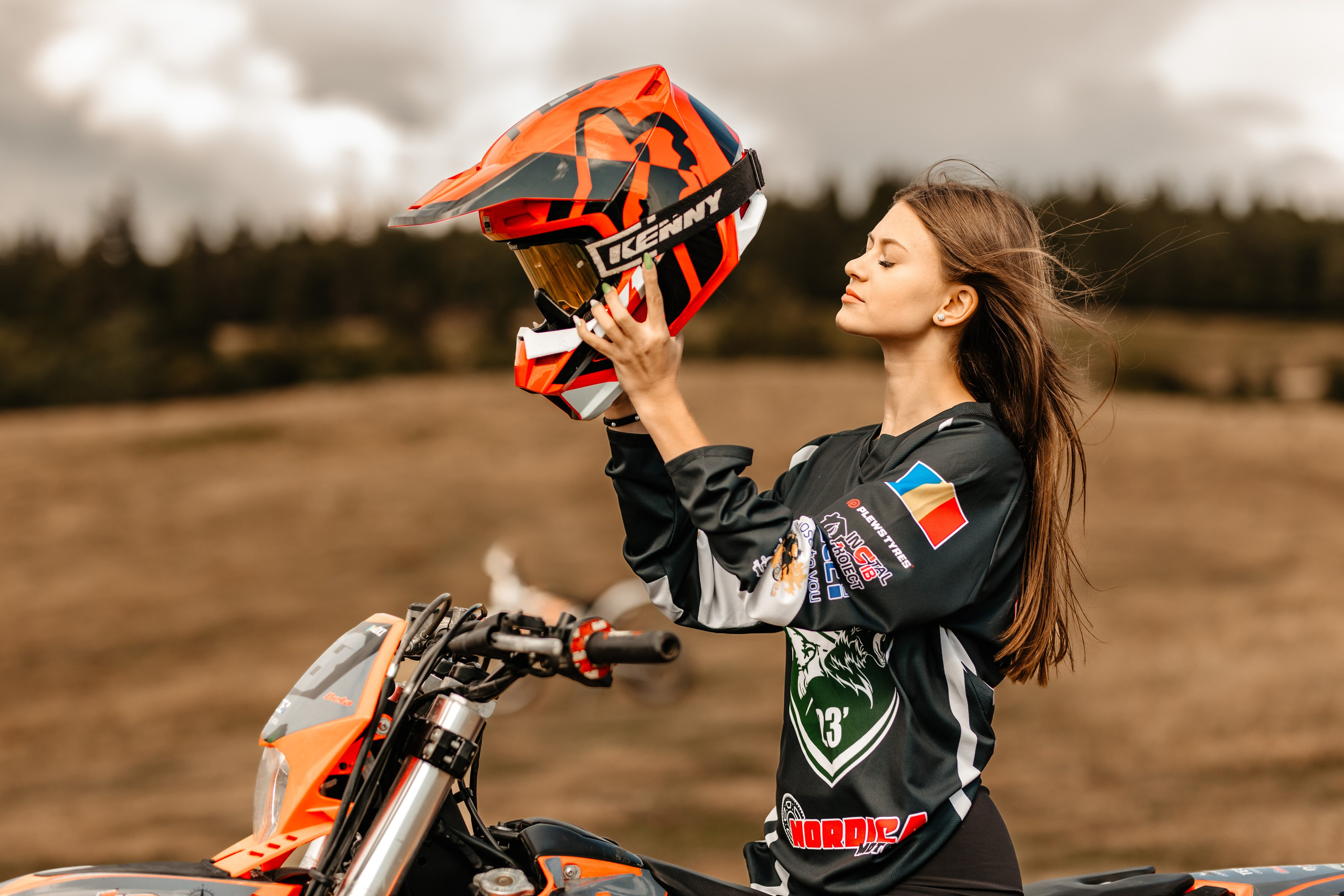 Fetele Enduro. Ionut Brehuescu — Fotograf