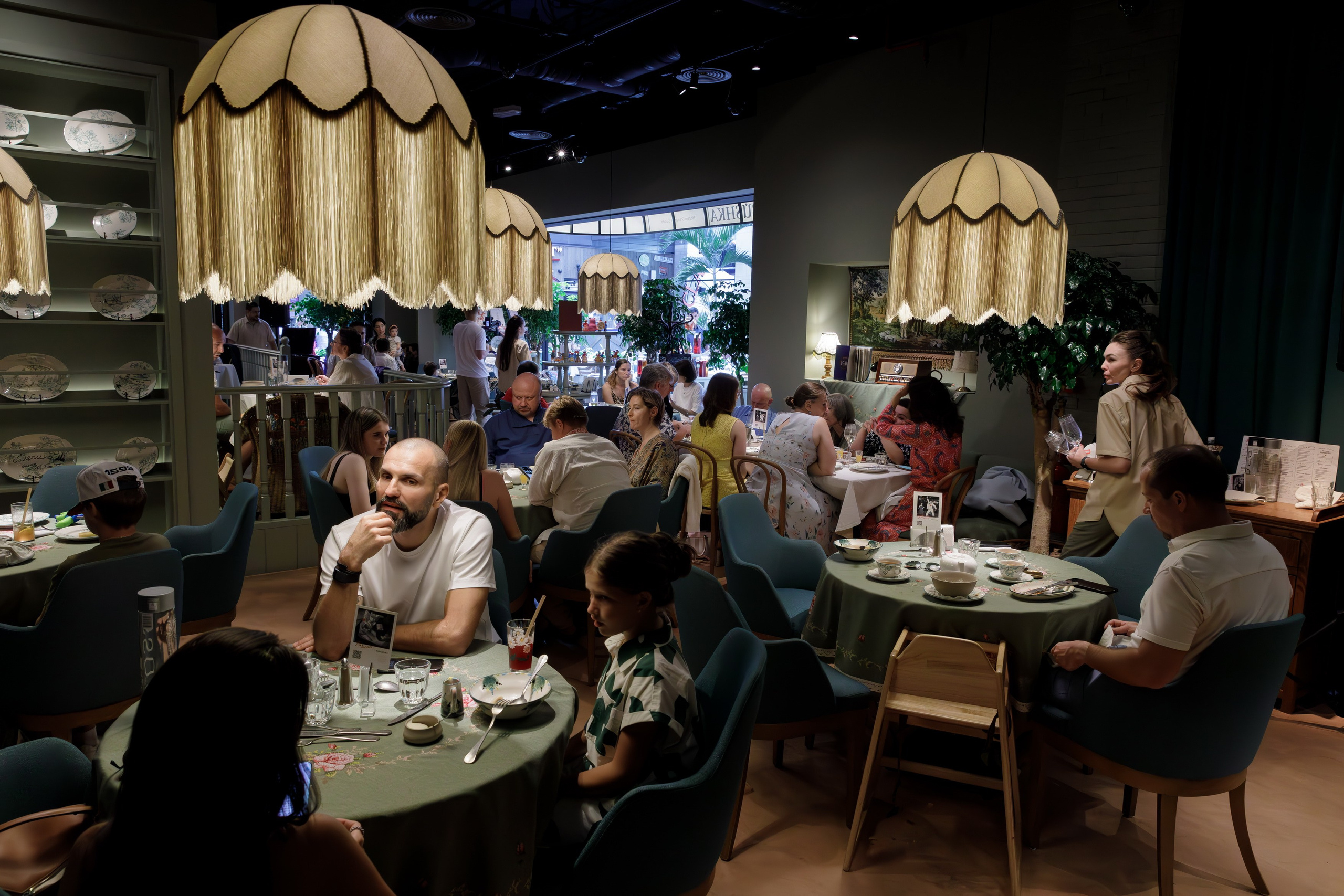 Maslenitsa at Babushka Restaurant, Dubai 2024. Photographer Anna Curly | Weddings and Events in Dubai