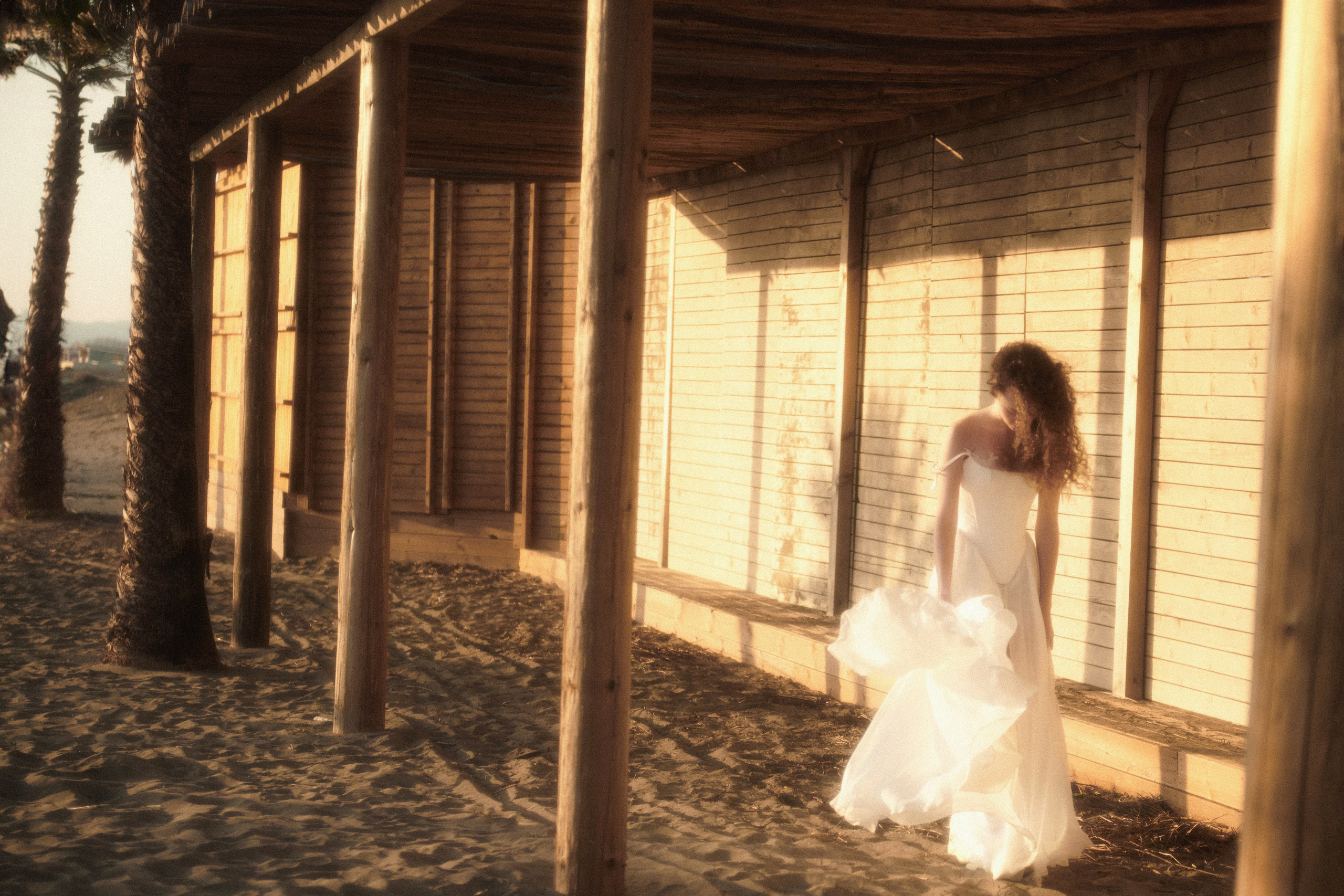 NASTYA ANIKINA Wedding dress. Minimalist brand photographer & videographer | Raw sincerity. Pure Form