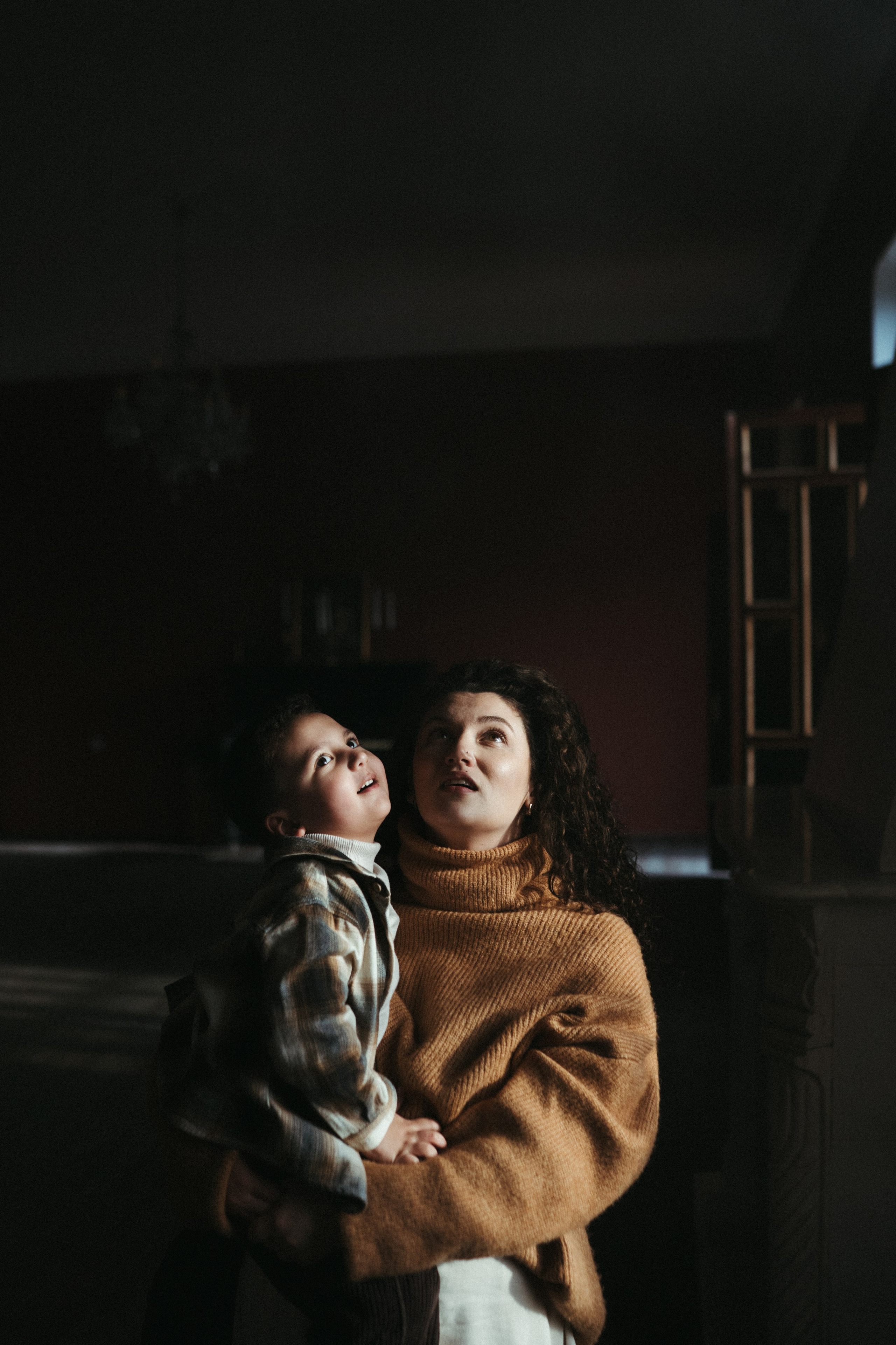 Lika and Anar. Family photographer in Saudi Arabia