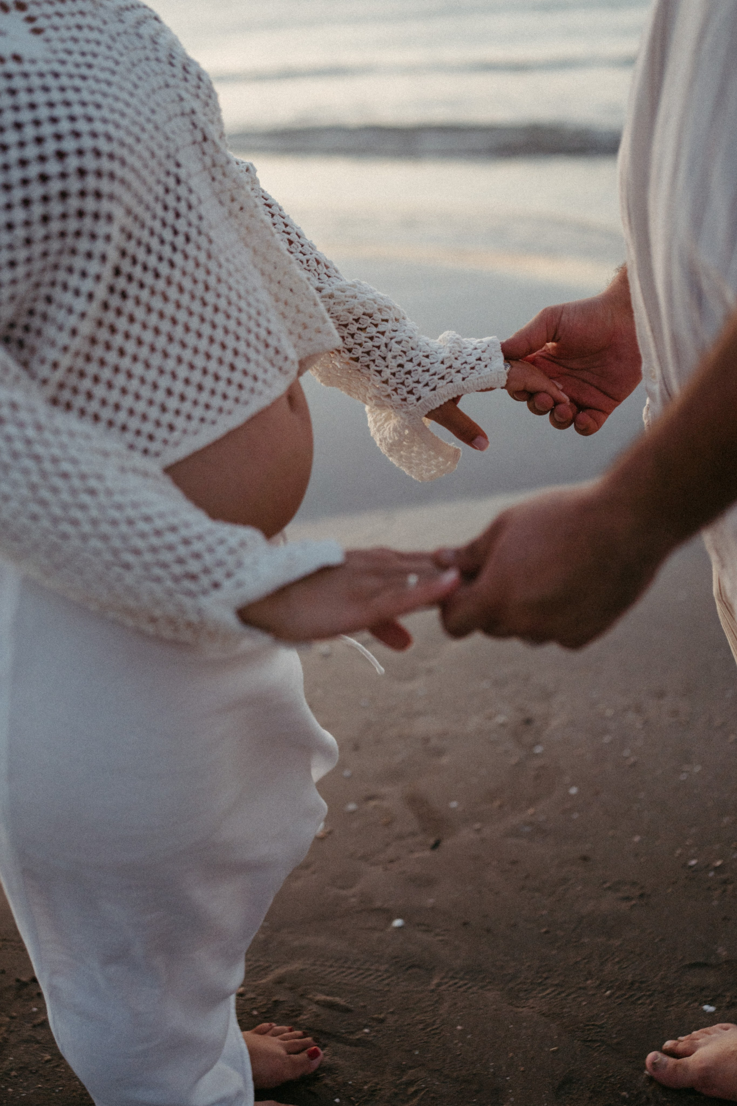 Expecting Javad. Family photographer in Saudi Arabia