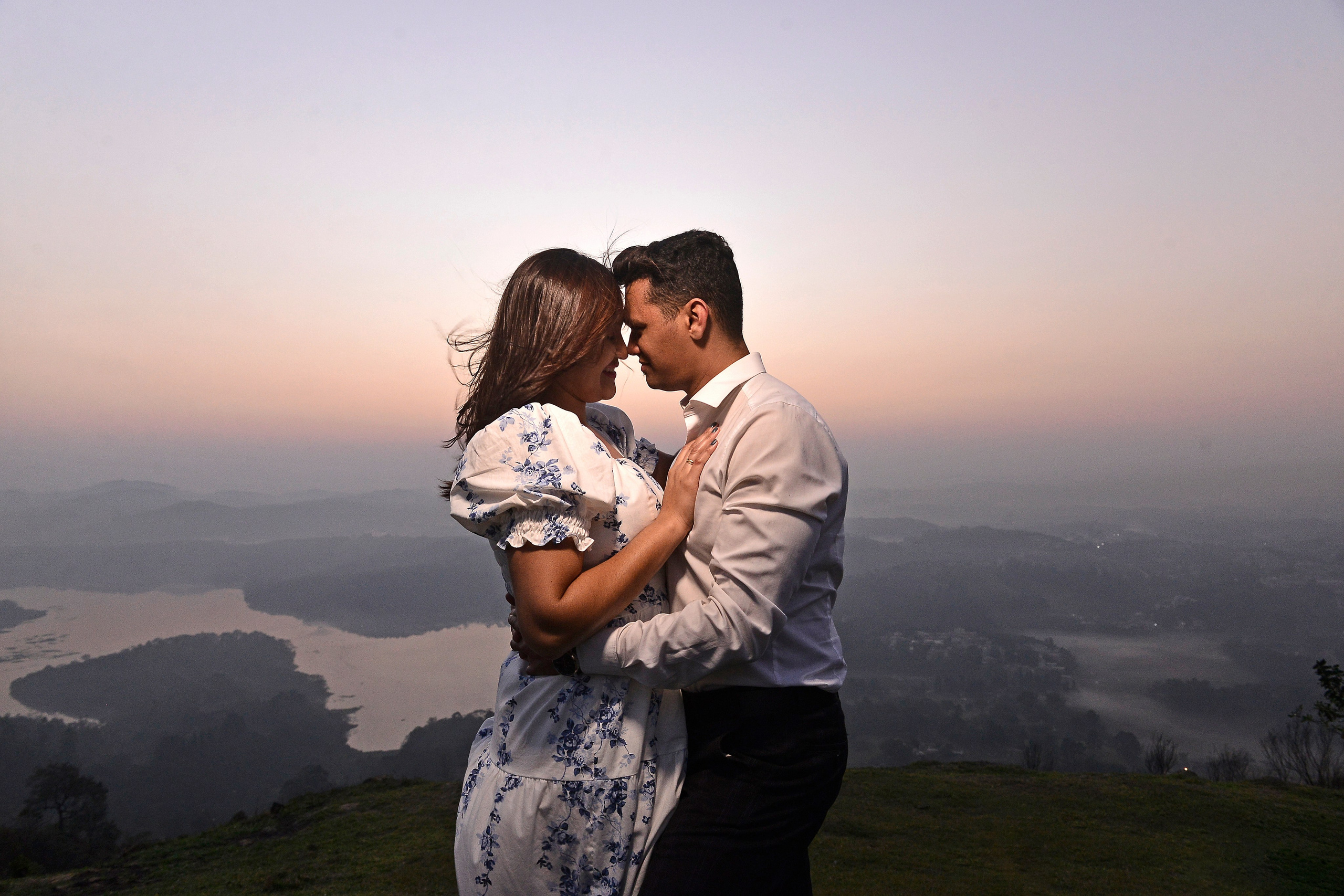 Jaqueline & Rodolfo — Morro do Capuava, Pirapora do Bom Jesus. Produtora Bride