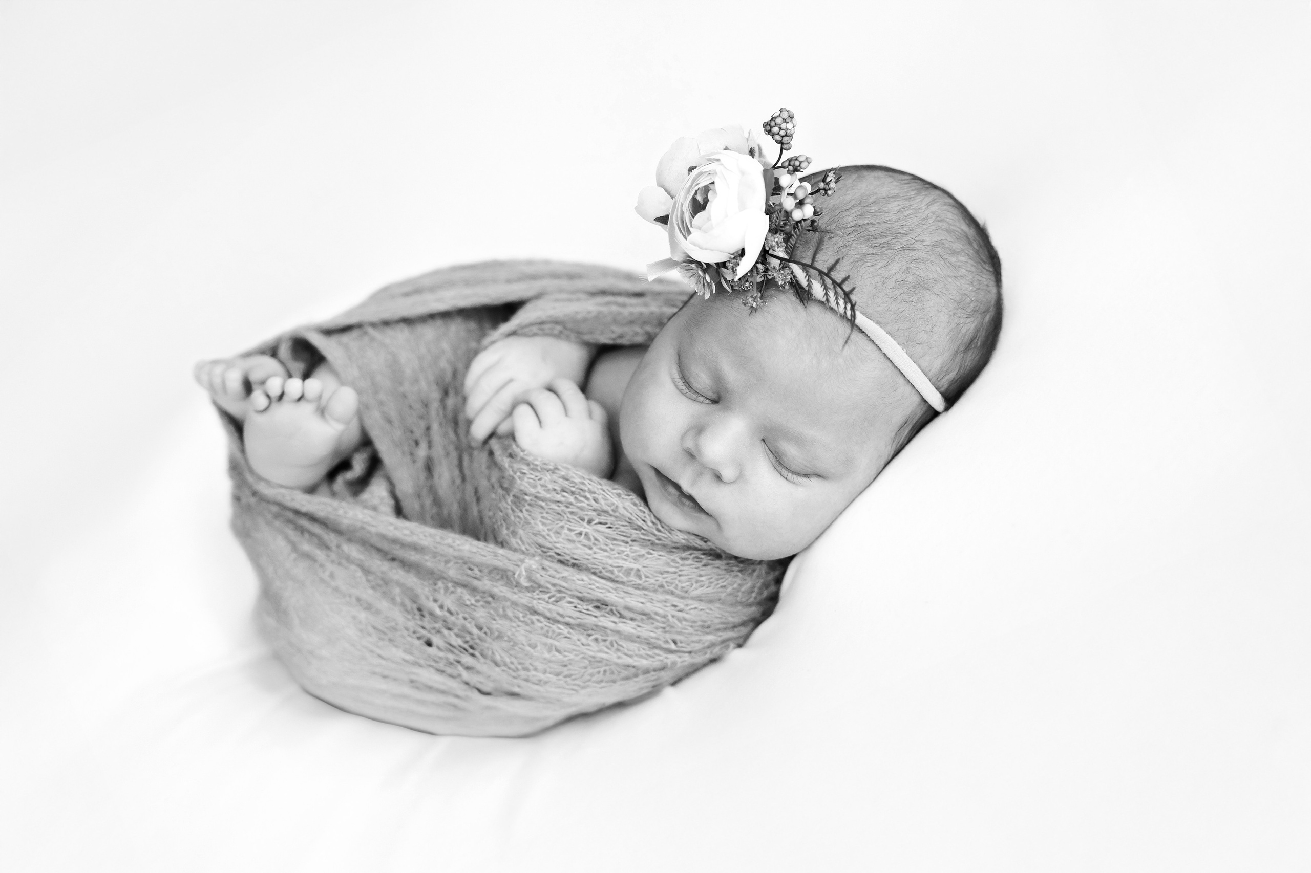 Фотосесия за новородени в студио. Фотограф Ирина Йотова