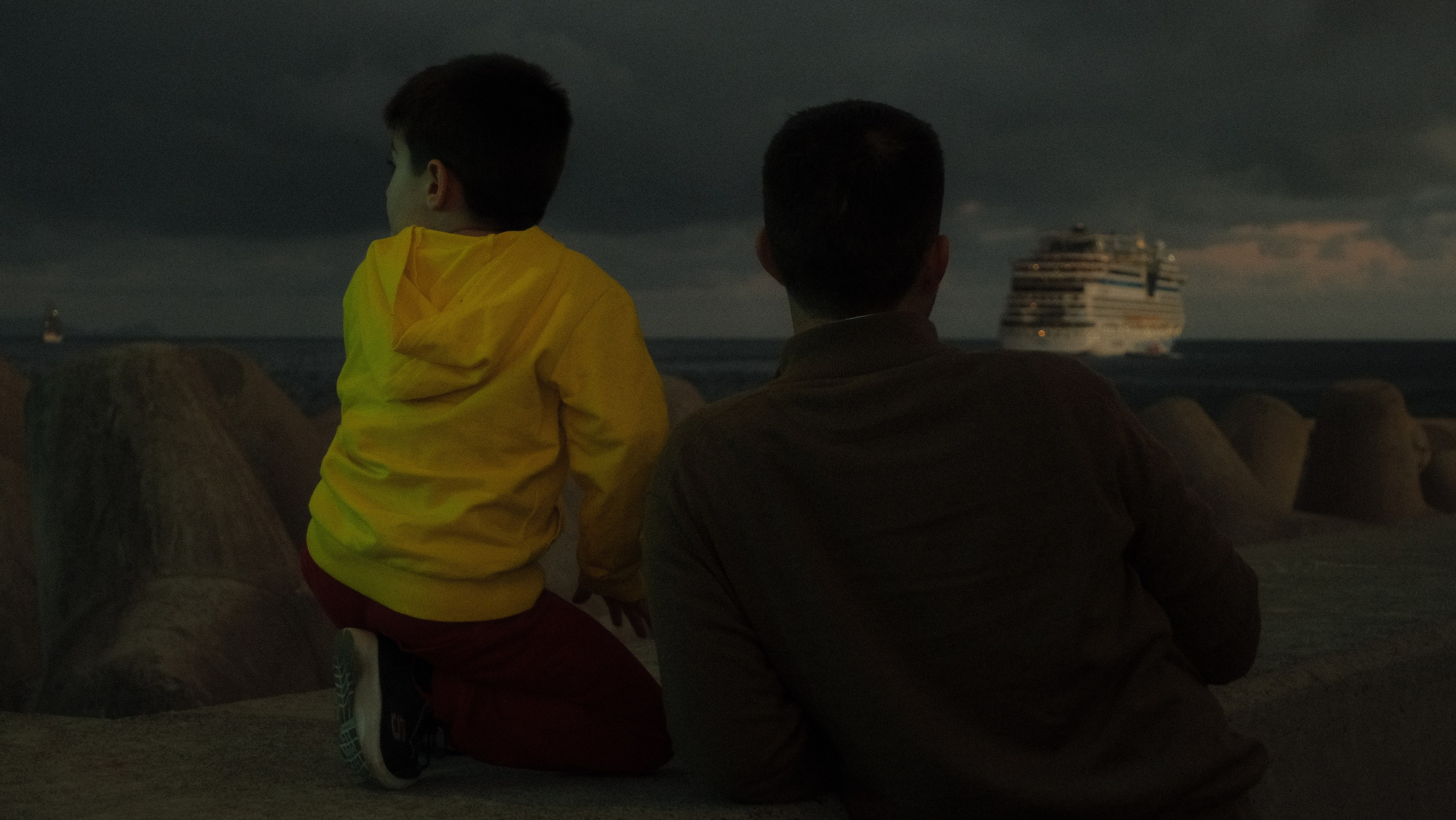 Funfair in Funchal. Portrait photographer in Madeira — Marina Shtukina