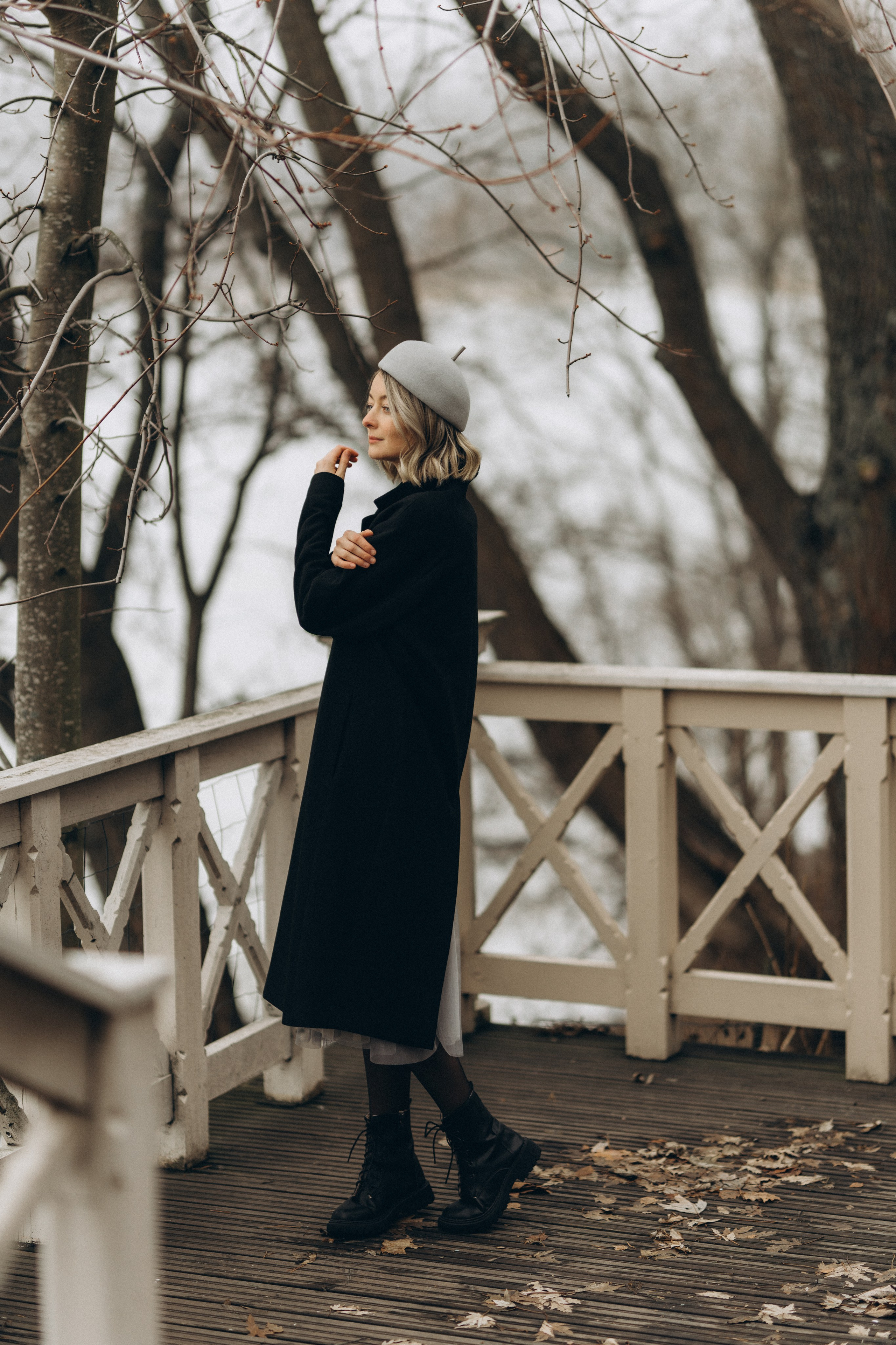 Woman phoshoot. Wedding and potrait photographer in Helsinki Vickan O