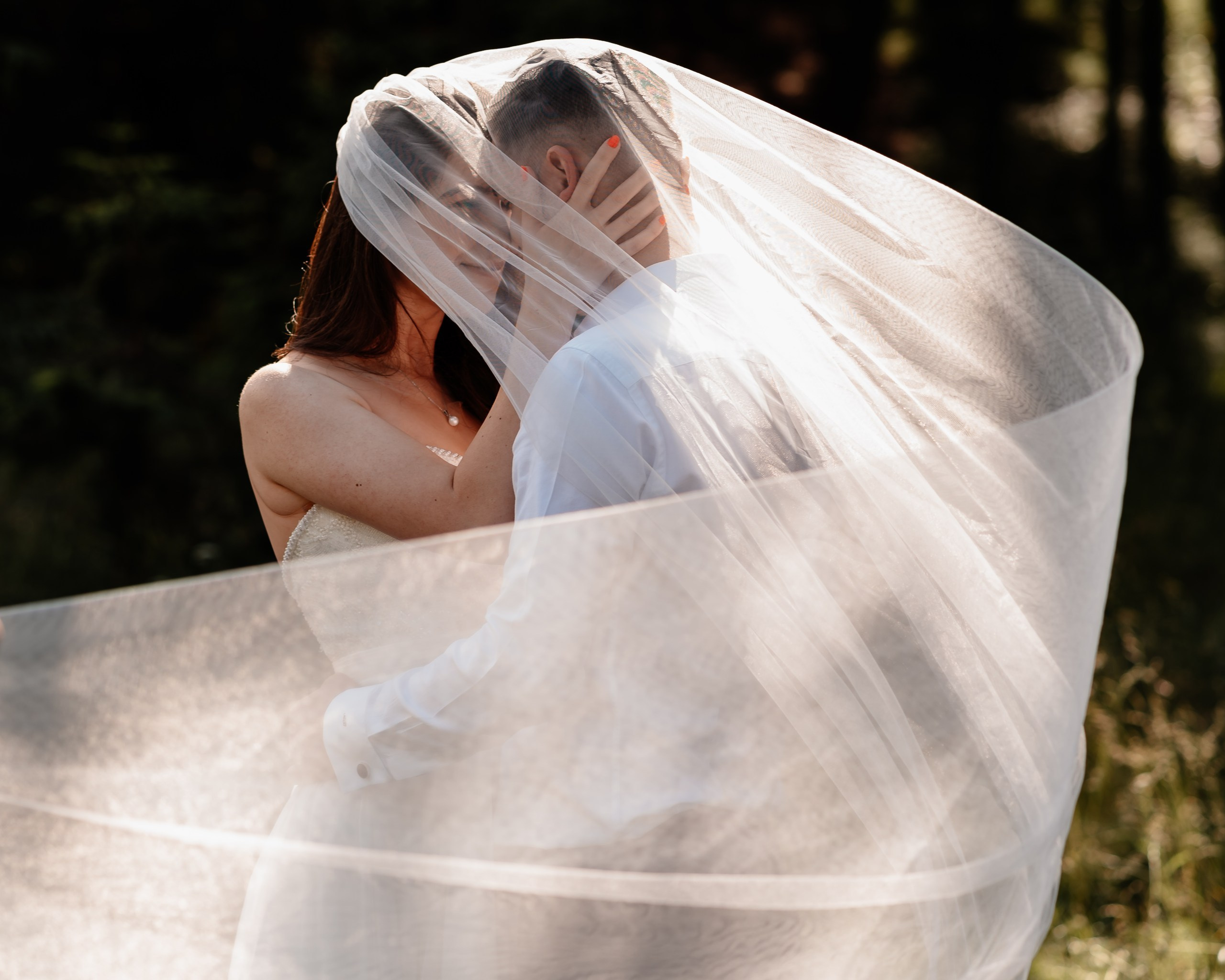 Trash the dress — Lorena&Adi  - Mihai Popa. Mihai Popa |Wedding Photographer | Worldwide | Bucharest
