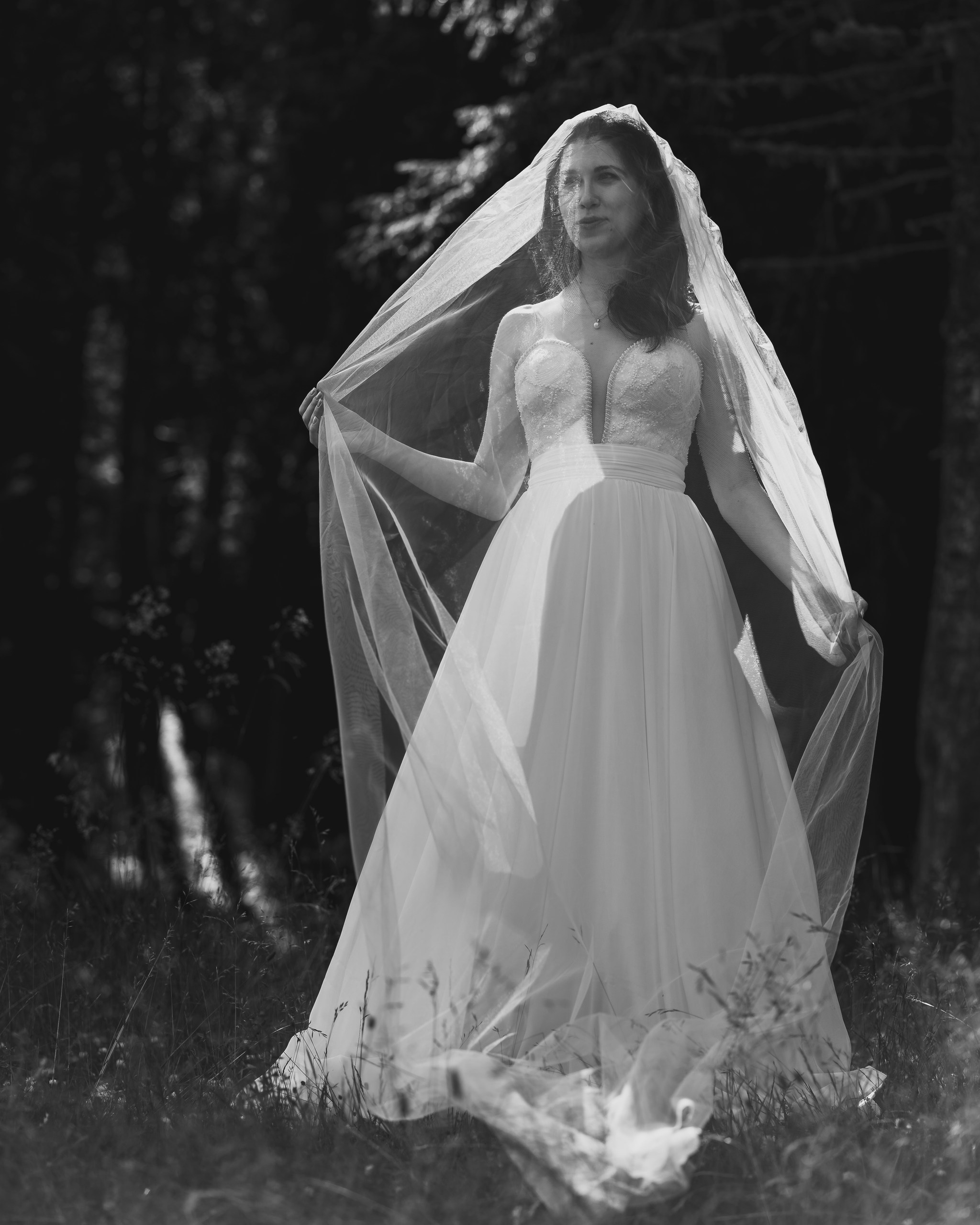 Trash the dress — Lorena&Adi  - Mihai Popa. Mihai Popa |Wedding Photographer | Worldwide | Bucharest