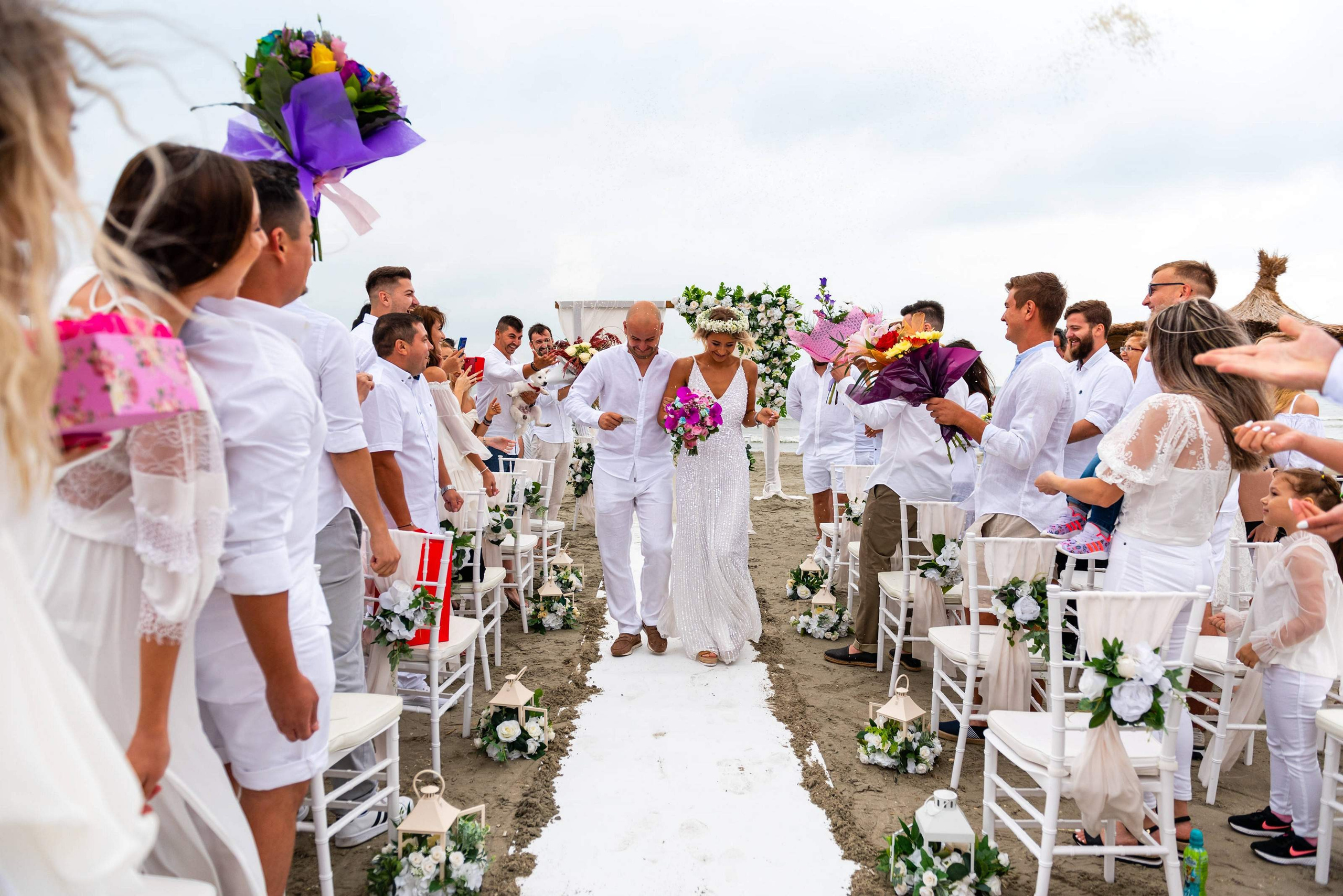 Cununie civila pe plaja Oneiro