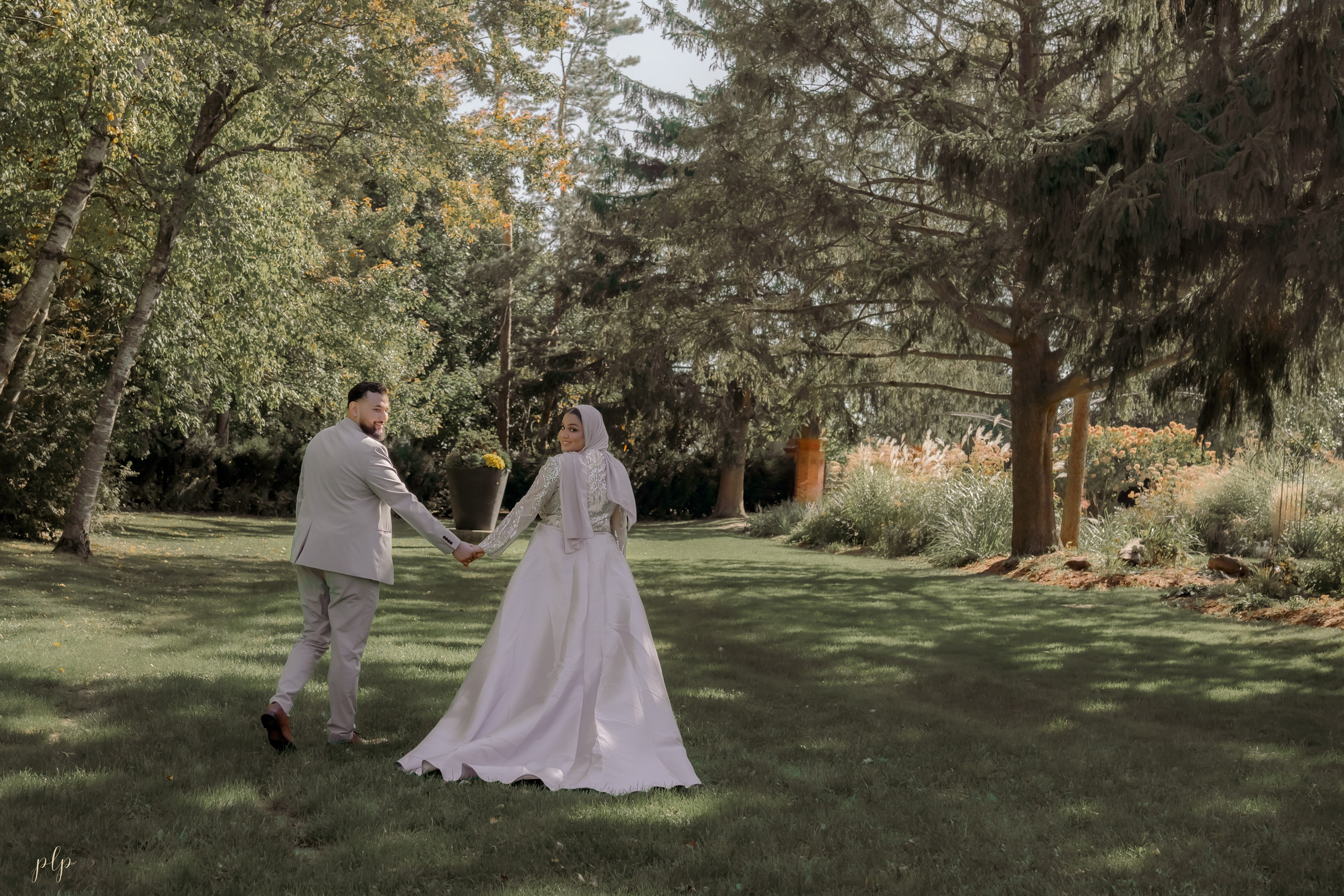 Saraf & Ahnaf. Wedding Photographers and Filmmakers