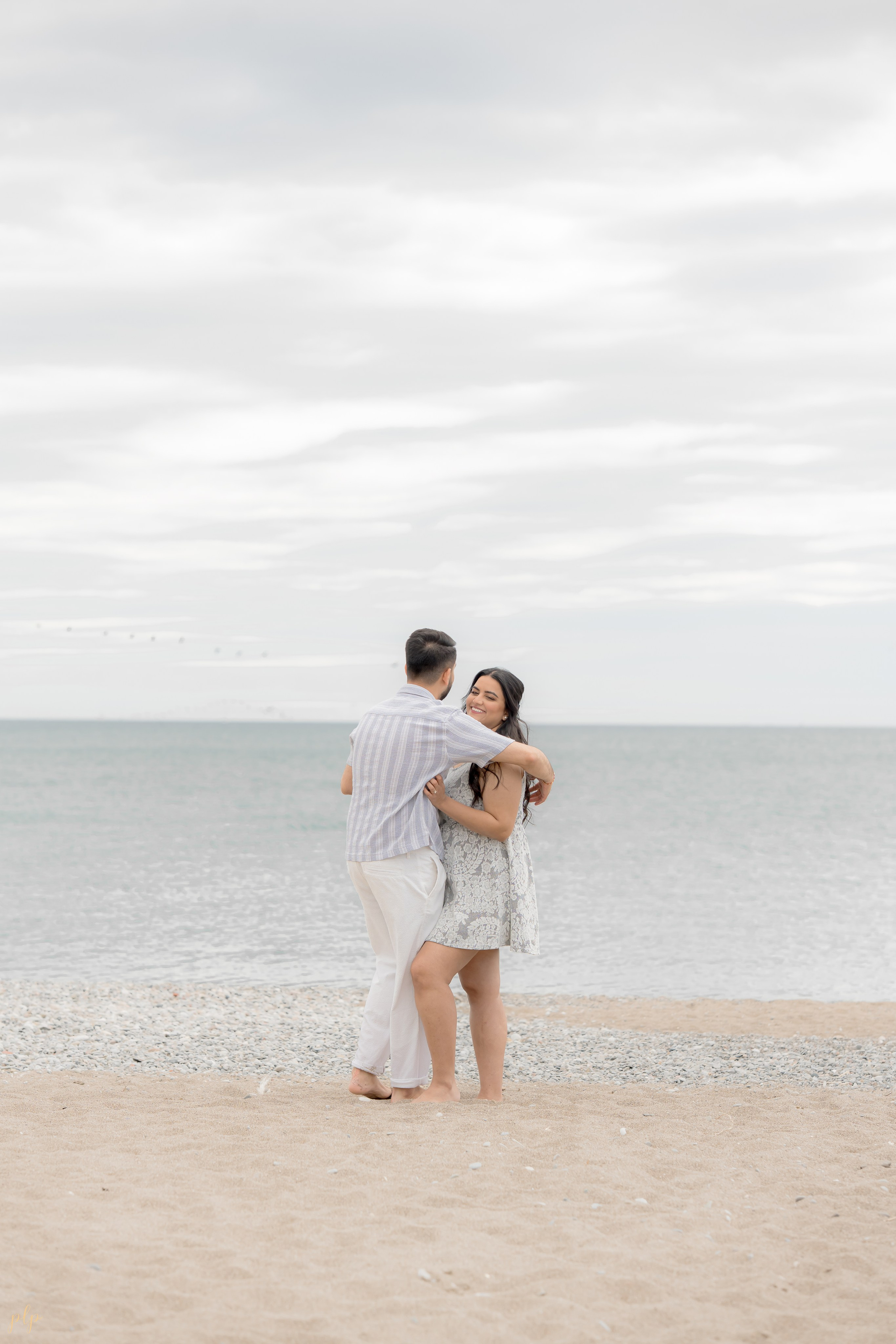 Dhairya and Krupali. Wedding Photographers and Filmmakers