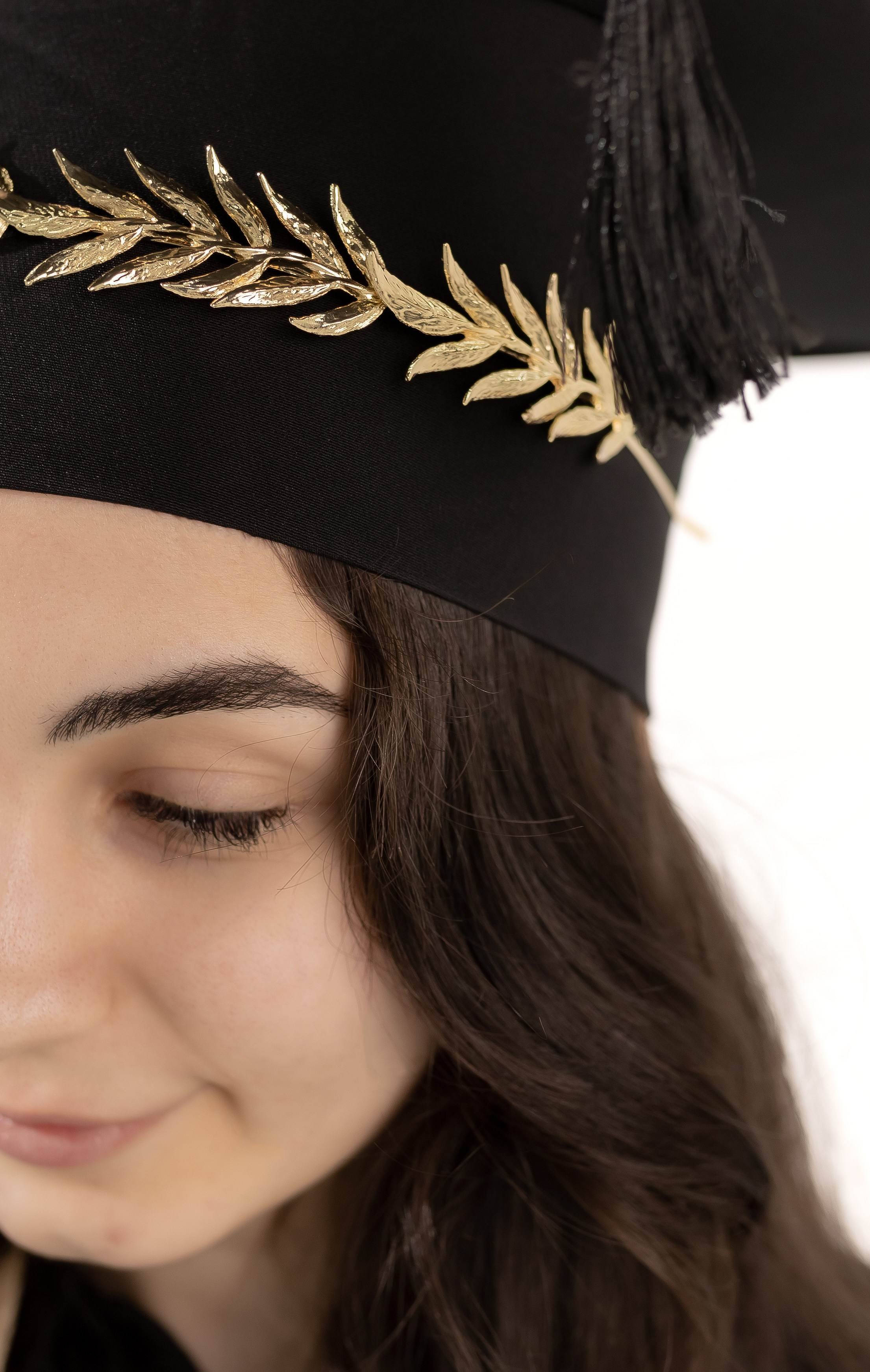 Premium mezun xalati, qara mezun geyimi, ag mezun libasi, qirmizi sarfli mezun paltari, mezun aksesuarlar, mezun papaqlari, mezun lentleri, mezun hediyyeleri, mezun fotosessiya geyimleri, mezun cekilisi ucun geyimler, mezun tedbirleri ucun aksesuarlar, mezun geyimlerinin icare ve satisi, premium mezun libaslari, mezun geyimleri online sifaris, mezun geyimleri Bakida, mezun geyimleri qiymetleri, mezun geyimleri modelleri, Mezun cekilisi, mezun fotosessiyasi, mezun cekilisi ucun geyimler, mezun mantiyasi cekilisi, mezun fotosessiya ideyalari, mezun gunu fotosessiya, mezun xatireleri, mezun papaqlari ile fotosessiya, mezun lentleri ile cekilis, ferdi mezun fotosessiyasi, qrup mezun cekilisi, mezun fotosessiya mekani, mezun ucun ideal cekilis fonlari, mezun fotosessiya aksesuarlari, mezun albomu sekilleri, mezun cekilisi poza ideyalari, universitet mezun fotosessiyasi, kollektiv mezun fotosessiyasi, mezun xalatlari ile cekilis, mezun mantiyasi fotosessiyasi, mezun geyimleri ile professional cekilis, mezun tebrik fotosessiyasi, en yeni mezun cekilis trendləri, mezun fotosessiya xidmetleri, premium mezun cekilisi, mezun cekilisi ucun dekorlar, mezun fotosessiyasi aksesuarlar, mezun gunu en gozel fotolar, mezun cekilisi fotostudiya, bakida mezun fotosessiyasi, xaricde mezun cekilisi, mezun gunune ozel cekilis,Məzun mantiyaları, eksklüziv məzun geyimləri, ağ və qara məzun libasları, məzun üçün xüsusi şarf modelləri, məzun papağı və aksesuarları, fərdi dizayn məzun geyimləri, məzun tədbiri üçün ən yaxşı seçimlər, məzun fotosessiyası üçün ideal libaslar, məzun mərasimi geyimləri, keyfiyyətli məzun mantiyası, rahat və şık məzun geyimləri, məzun üçün lent və tac modelləri, məzun simvolik medalları, icarəyə verilən məzun libasları, məzun geyimlərinin sərfəli qiymətləri, onlayn məzun geyimi sifarişi, məzun paltarı mağazası, dəbli məzun geyimləri, premium məzun mantiyalarının satışı, universitet məzunları üçün mantiyalar, kollektiv məzun geyimləri, məktəb məzunları üçün geyimlər, diplom mərasimi üçün geyimlər, fərqli rəngdə məzun libasları, ən yeni məzun geyimləri, rahat və premium məzun geyimi seçimləri, Bakıda məzun geyimi mağazası, məzun üçün ən yaxşı libaslar