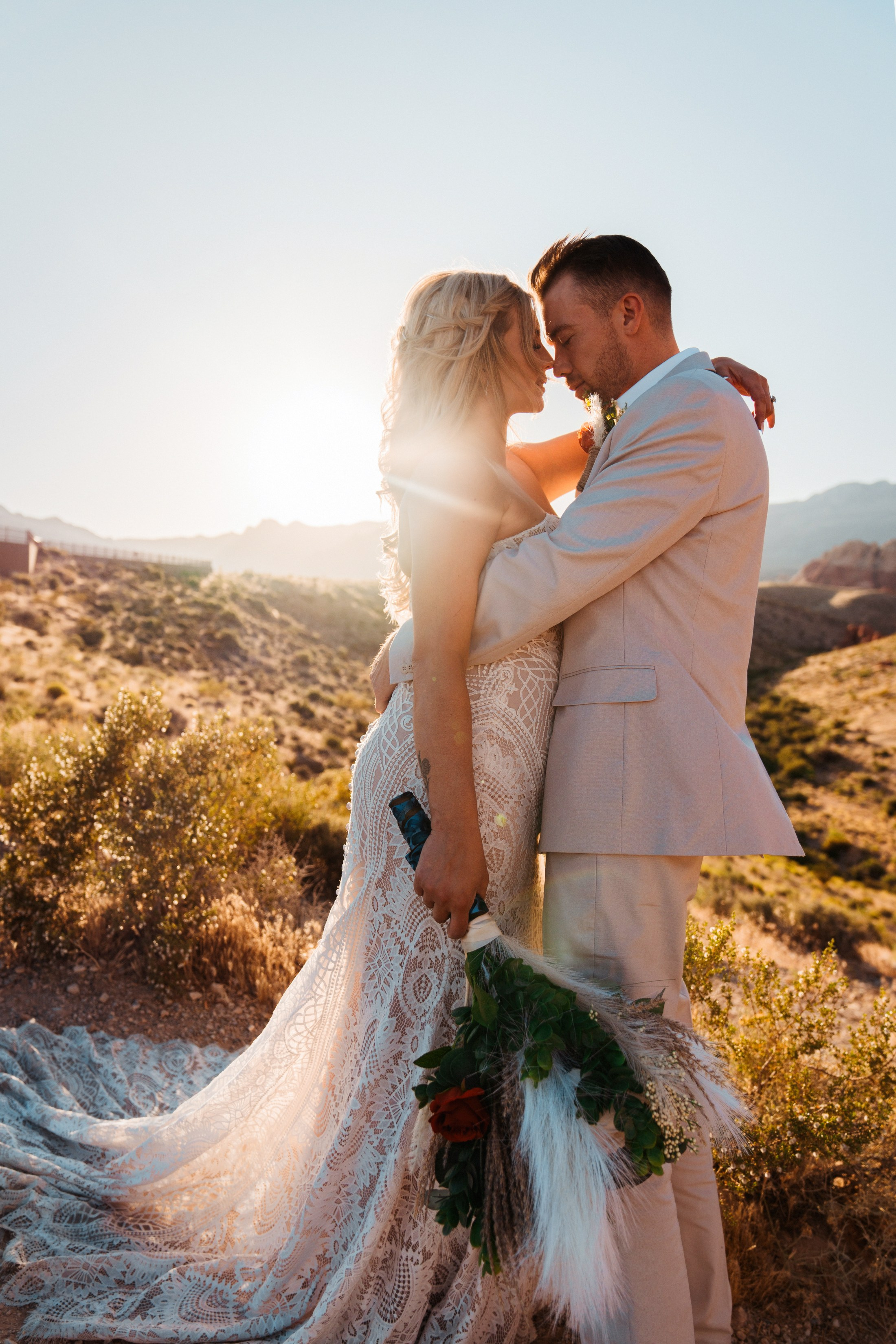 Kristin&Jerry. Wedding & elopement photographer Viktoriya Kravtsov. Las Vegas