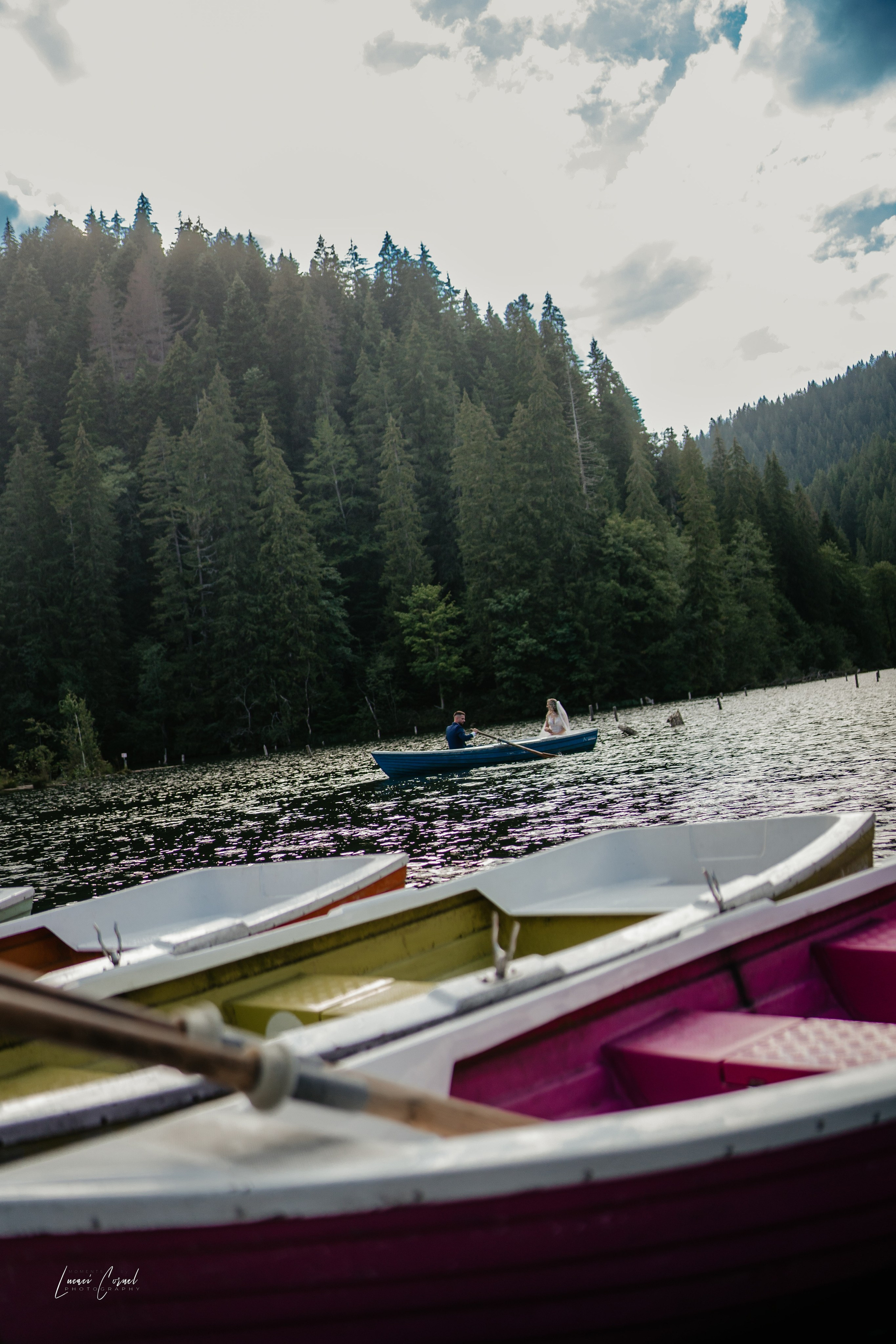 Fotograf de Nuntă Profesional — Fotografie Jurnalistică și Clasică pentru Amintiri de Neuitat. Fotograf de nuntă, corporate, botezuri, majorate și aniversări Roman, Lucaci Cornel