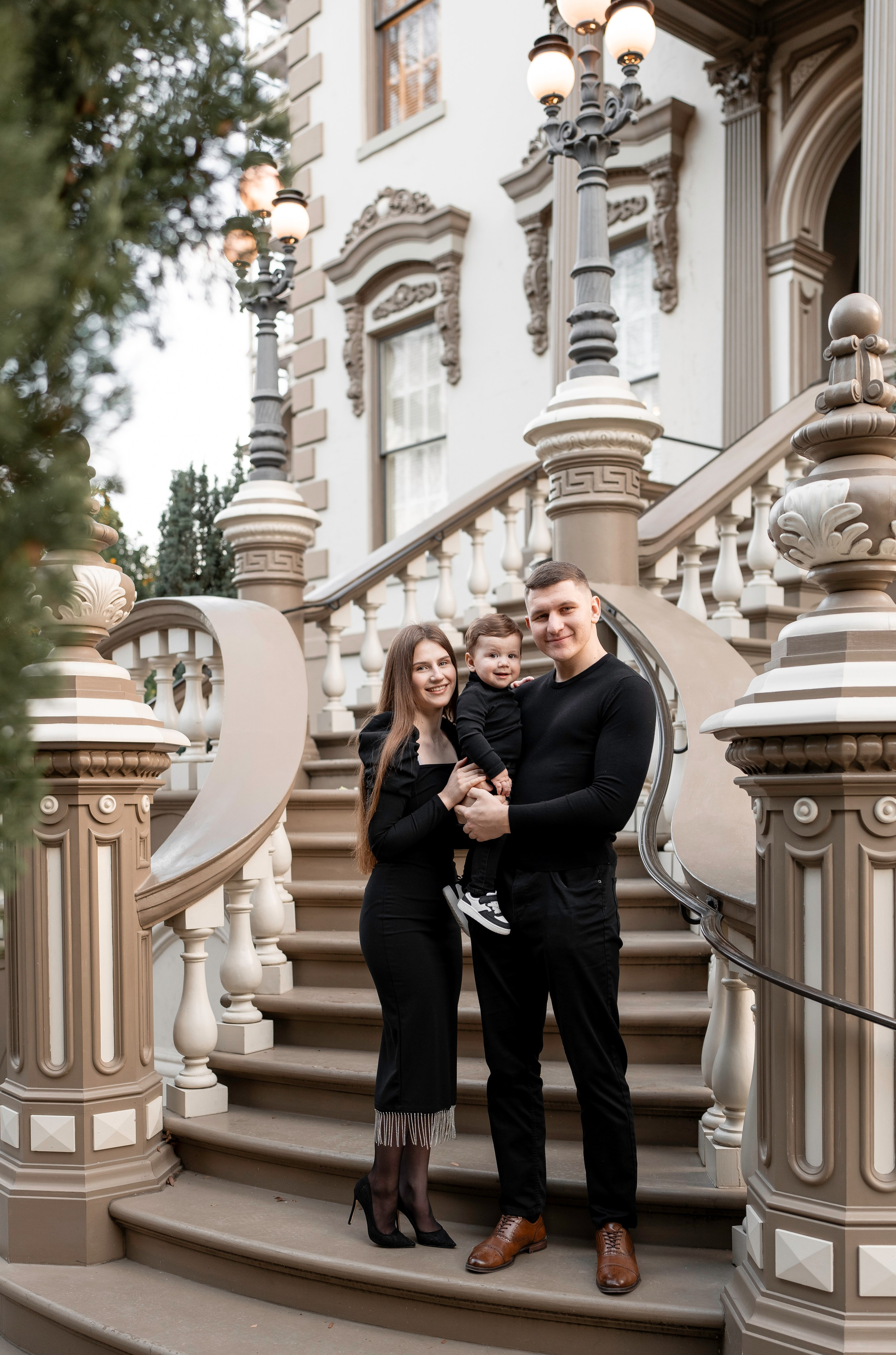 Artem, Nadia & Elisha. Family photographer in Sacramento | Sofia Pavenko