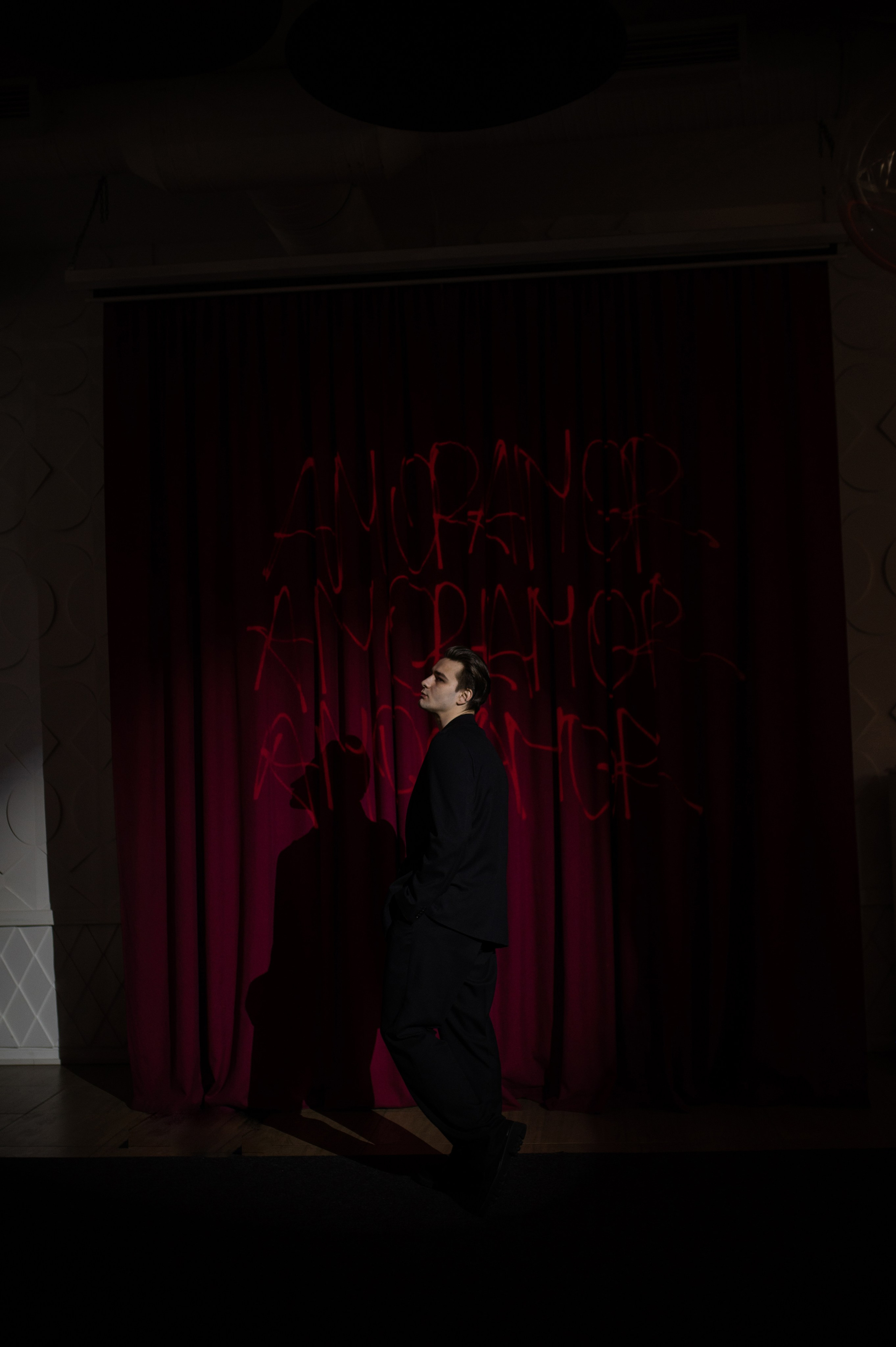 RED. Wedding and commercial photographer