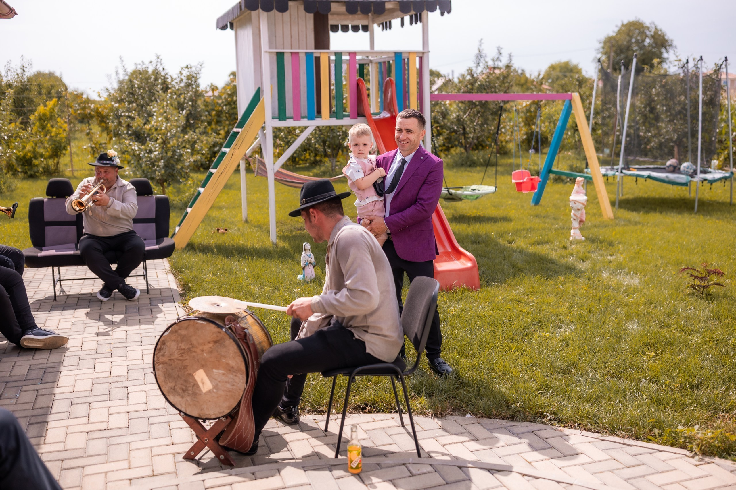 * fotograf stare civilă Siret* fotograf Bucovina* fotograf nuntă Suceava* fotograf Iași Botoșani* stare civilă tradițională* ie românească nuntă* AlinoFotoStudio* fotograf Andrei și Andreea - Alin Chirilă fotograf – stare civilă Siret, Suceava, Andrei și Andreea în ie tradițională, poveste spusă prin fotografiefotograf stare civilă Siret Suceava Alin Chirilă – miri îmbrăcați în costum tradițional bucovineanAlin Chirilă fotograf nuntă Siret Suceava – stare civilă autentică în Bucovina, emoții realefotograf Siret Suceava Alin Chirilă – Andrei și Andreea la starea civilă în ie tradiționalăstare civilă Siret fotograf Alin Chirilă – cadre naturale cu miri în costum popular din Bucovinafotograf nuntă Siret Suceava Alin Chirilă – povestitor prin fotografie, moment emoționant la starea civilăAlin Chirilă fotograf stare civilă Siret – iubire autentică surprinsă în stil documentarfotograf Bucovina Siret Alin Chirilă – stare civilă în ie tradițională, cadre pline de emoțieAlin Chirilă fotograf Suceava – Andrei și Andreea spun DA la starea civilă în Siretfotograf stare civilă Suceava Siret Alin Chirilă – poveste de iubire în stil tradițional românesc - Alin Chirilă surprinde momente elegante de nuntă și evenimente speciale prin AlinoFotoStudio, fotograf disponibil în Siret, Suceava County, Iași, Bacău County, Botoșani și Neamț County, specializat în nunți, botezuri și cununii civile.- Alin Chirilă fotograf profesionist, AlinoFotoStudio, fotograf nuntă și evenimente în Siret, Suceava, Iași, Bacău, Botoșani și Piatra Neamț, fotograf nunți, botezuri, cununie civilă, ședințe foto, trash the dress, logodnă, familie, portrete și fotografii autentice. - AlinoFotoStudio by Alin Chirilă, fotograf evenimente premium în Suceava County, Iași County, Bacău County, Botoșani County și Neamț County, fotograf de familie, fotograf ceremonii religioase, petreceri și momente emoționante. - Alin Chirilă fotograf, povestitor prin fotografie, servicii foto profesionale pentru mireasă, mire, pregătiri nuntă, biserică, restaurant, valsul mirilor, tradiții românești și amintiri de neuitat în Moldova.