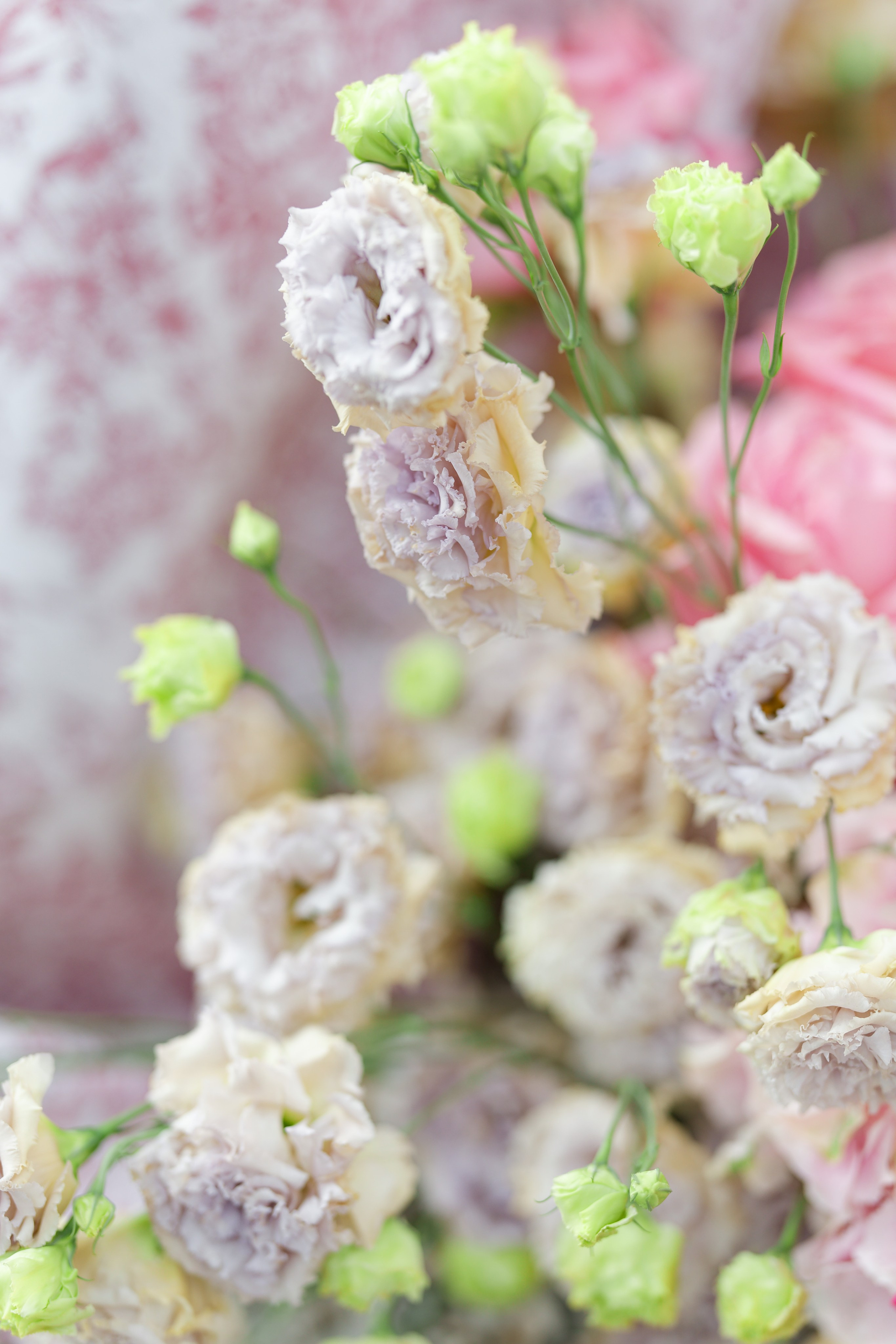 Wedding editorial at Villa di Geggiano, Tuscany, Italy