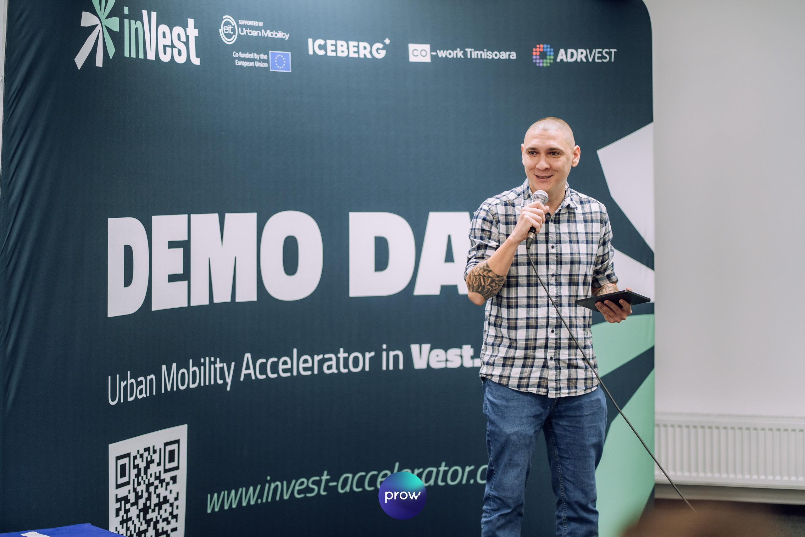 InVest DemoDay @ Cowork. Cozac Cristian Photographer