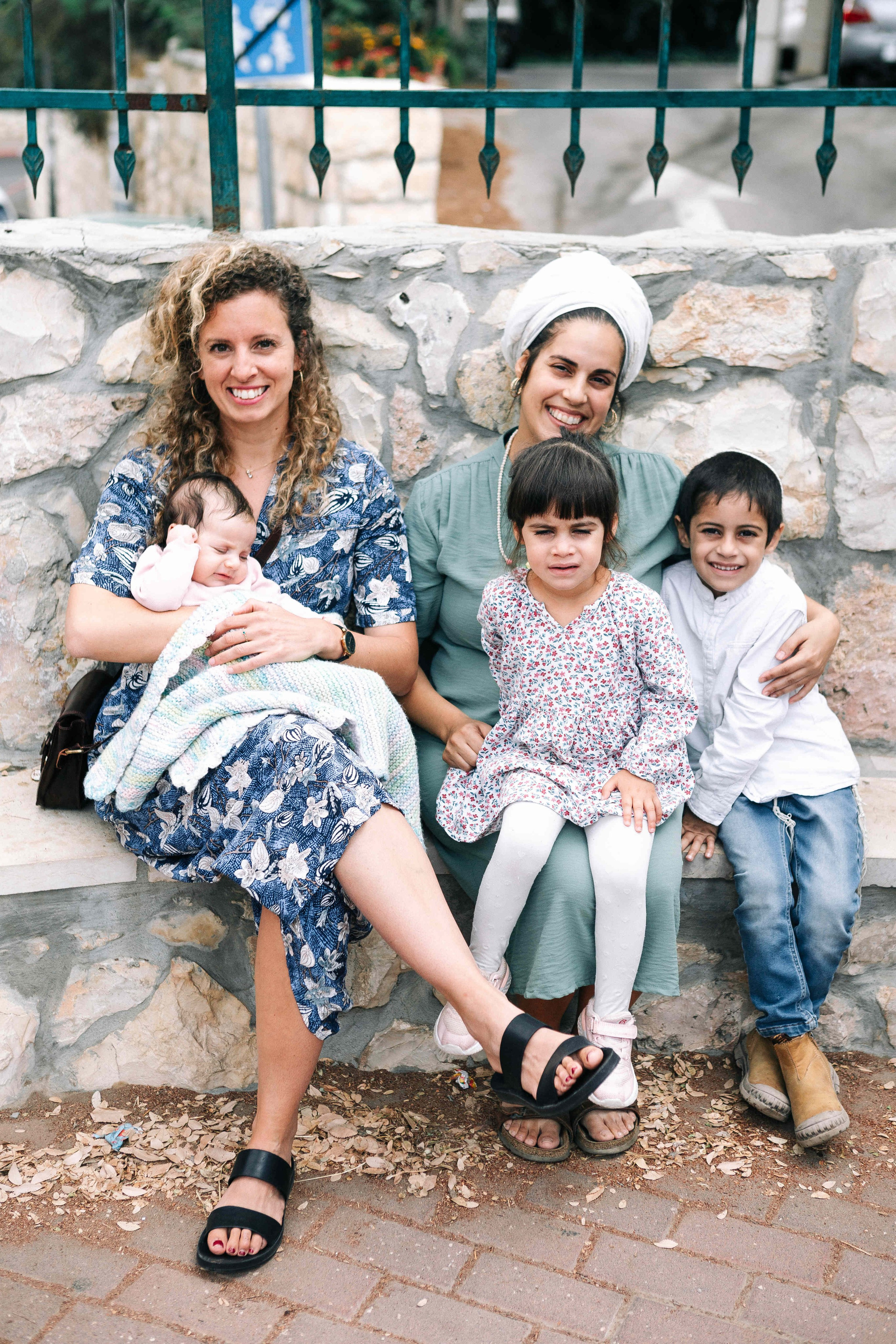 BRITH MILA IN THE SMALL SYNAGOGUE. PHOTOGRAPHER IN ISRAEL