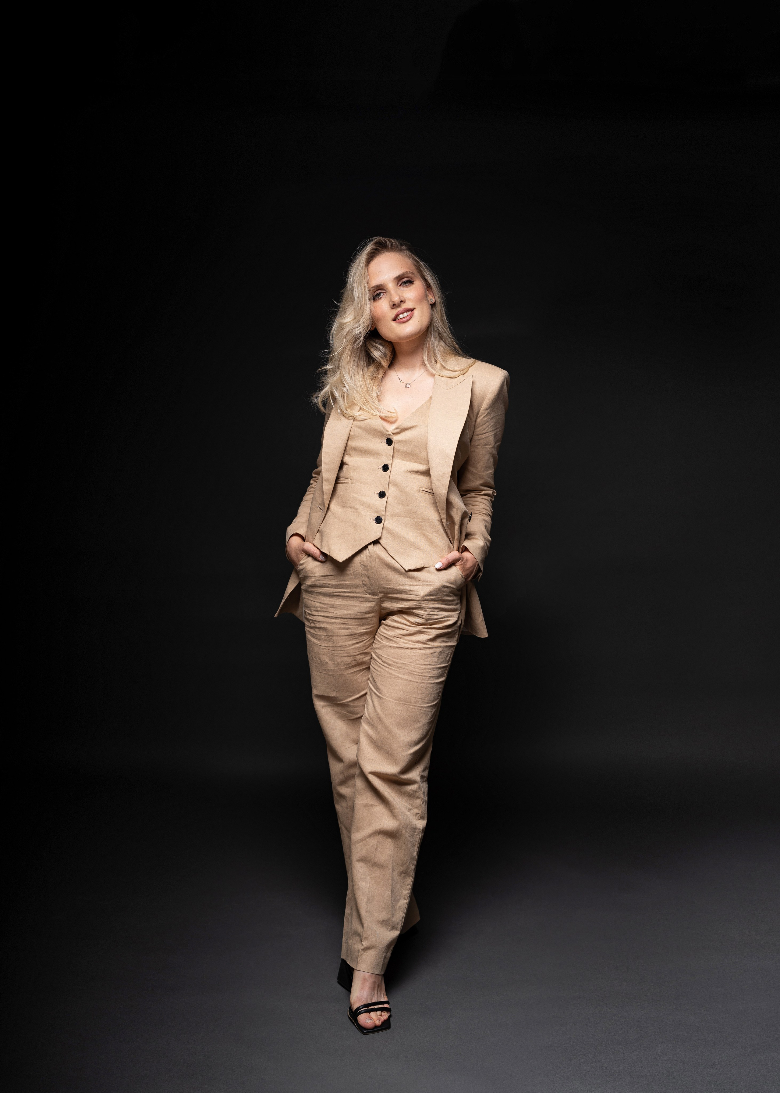 Yana. Family photographer in Sacramento | Sofia Pavenko