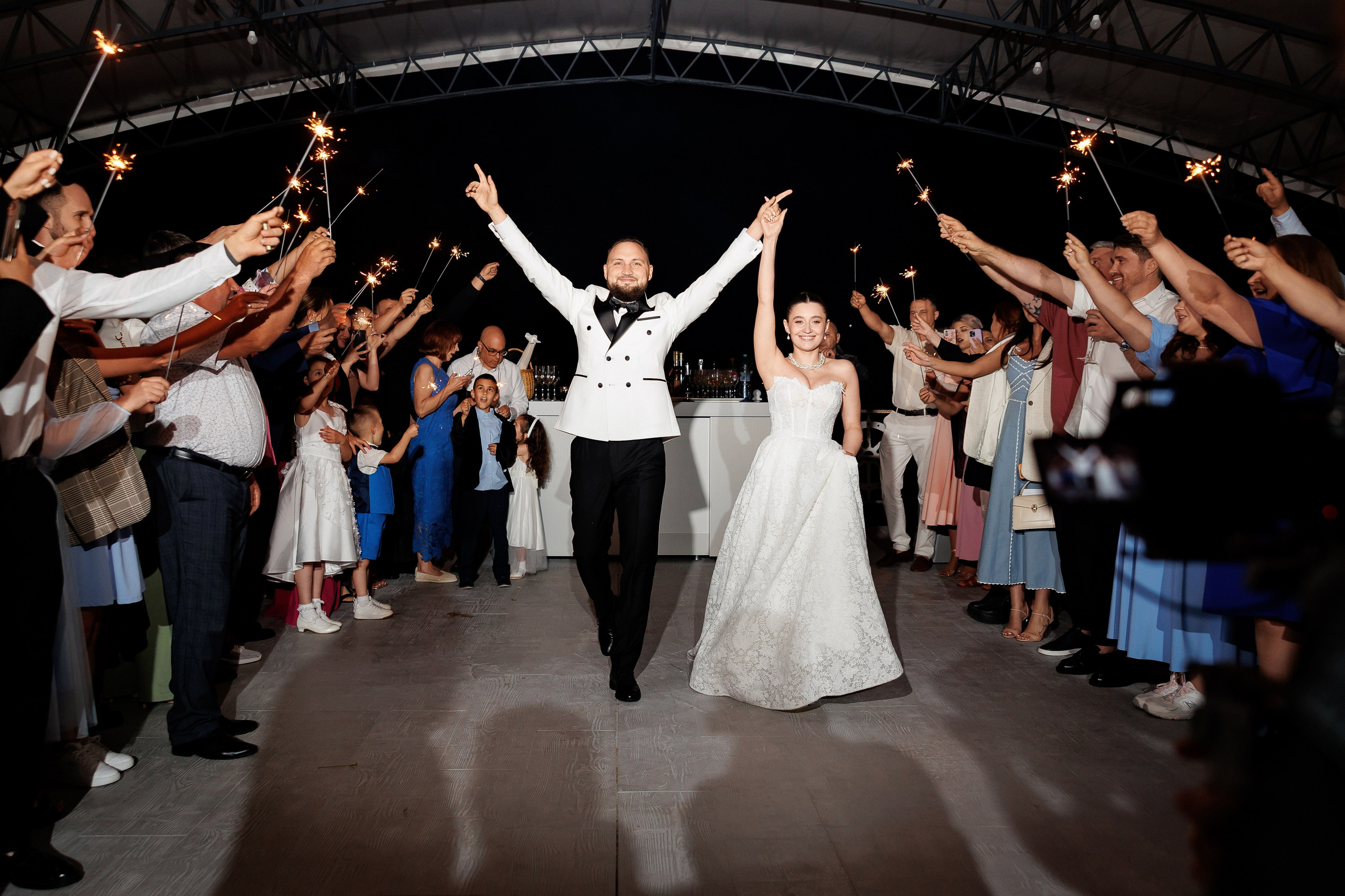 Florin & Corina — Complexul Turistic Costesti — Wedding Day. Servicii Foto și Video 067188353
