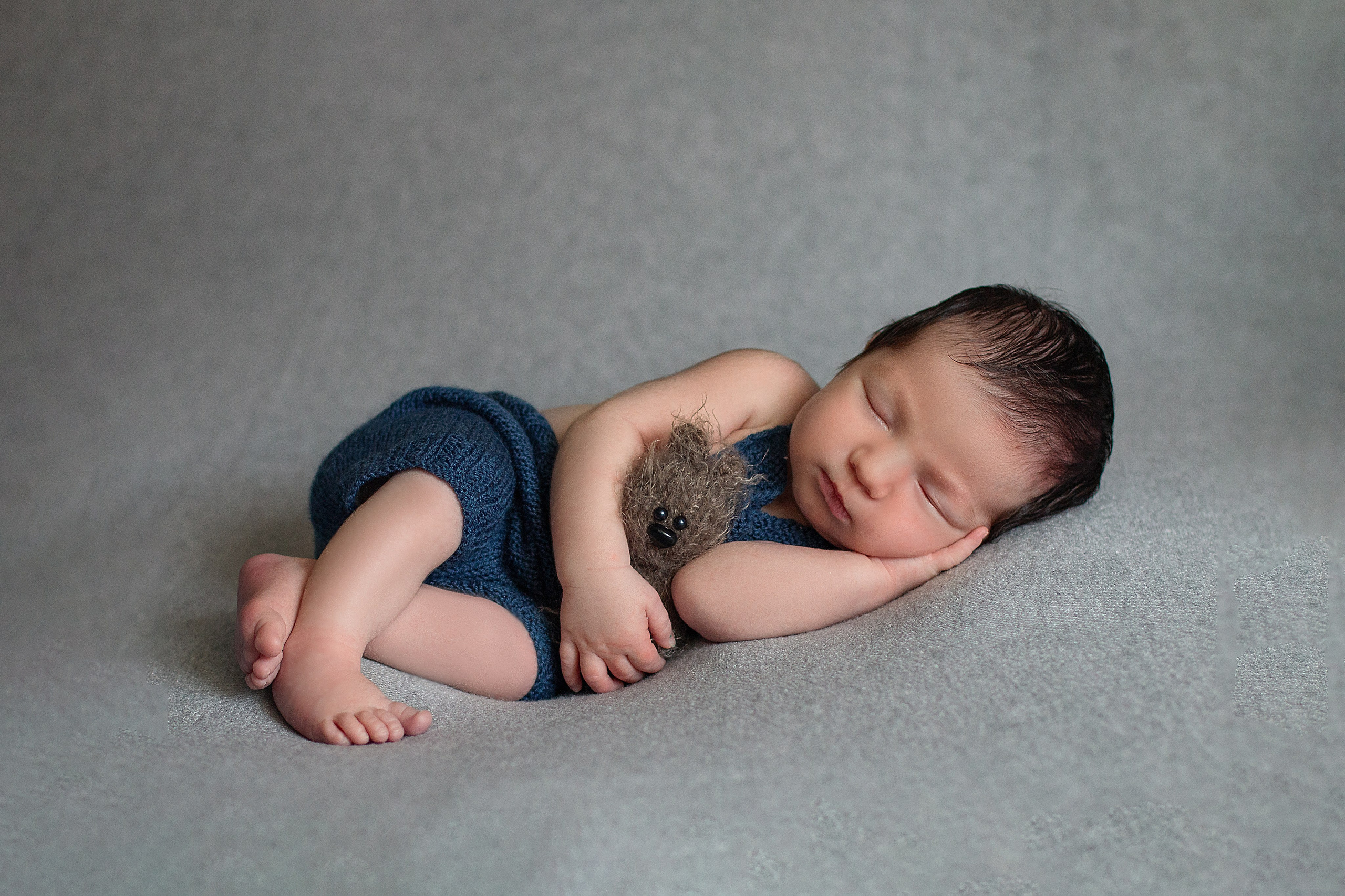 Newborn классическая. Детский и семейный фотограф в г. Бельцы