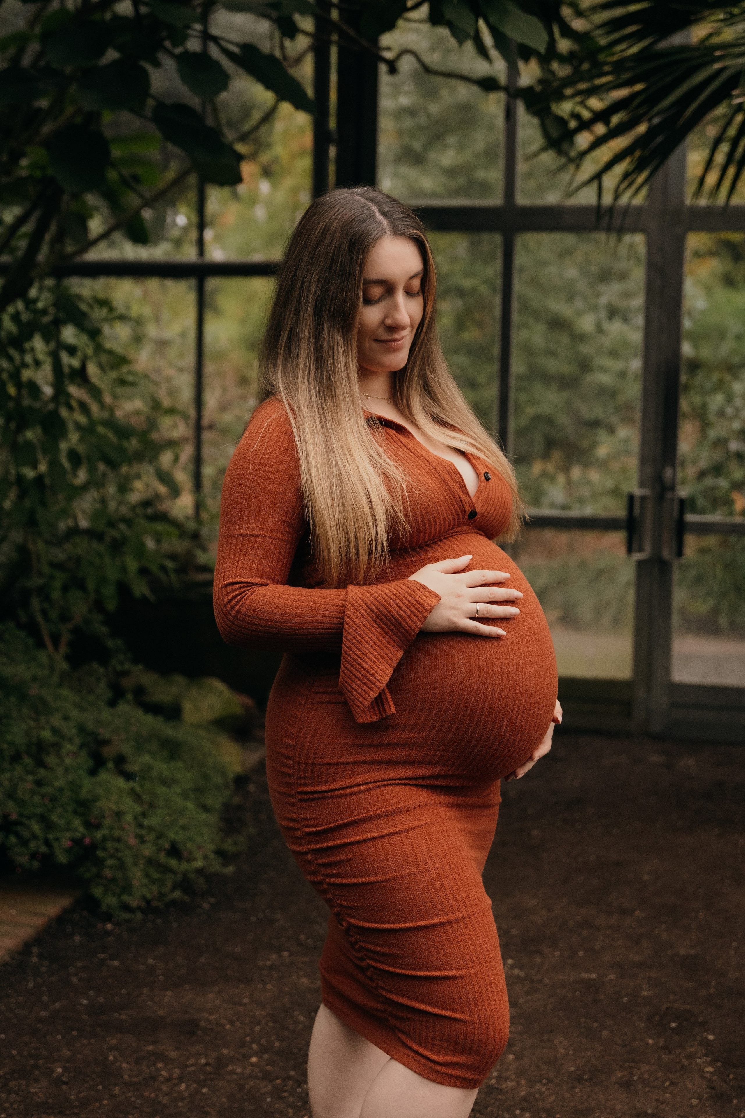 Babybauch. Photographer Düsseldorf, Cologne, NRW — Kristina Braudo